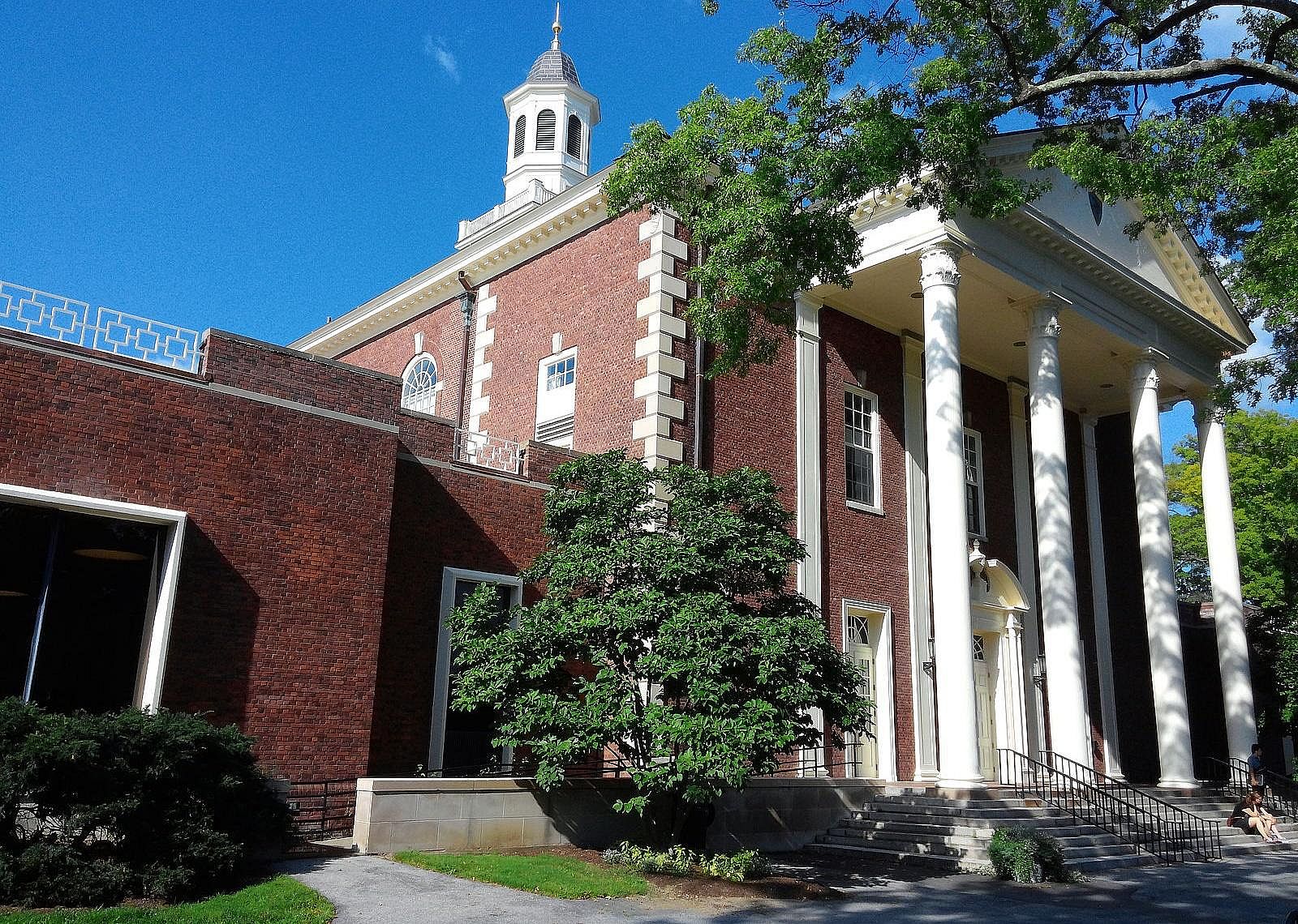 #56. Vassar College