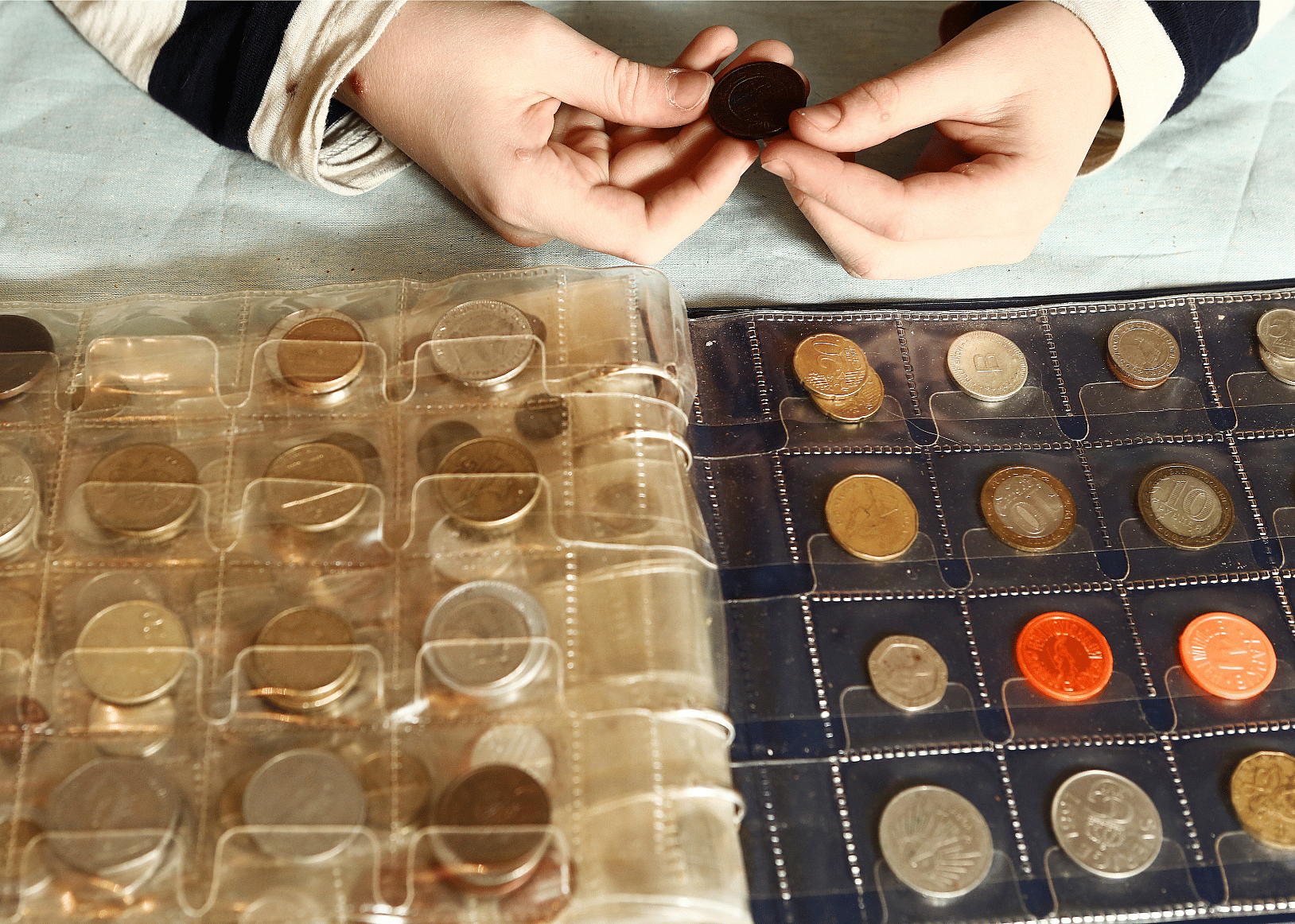Numismatic coins