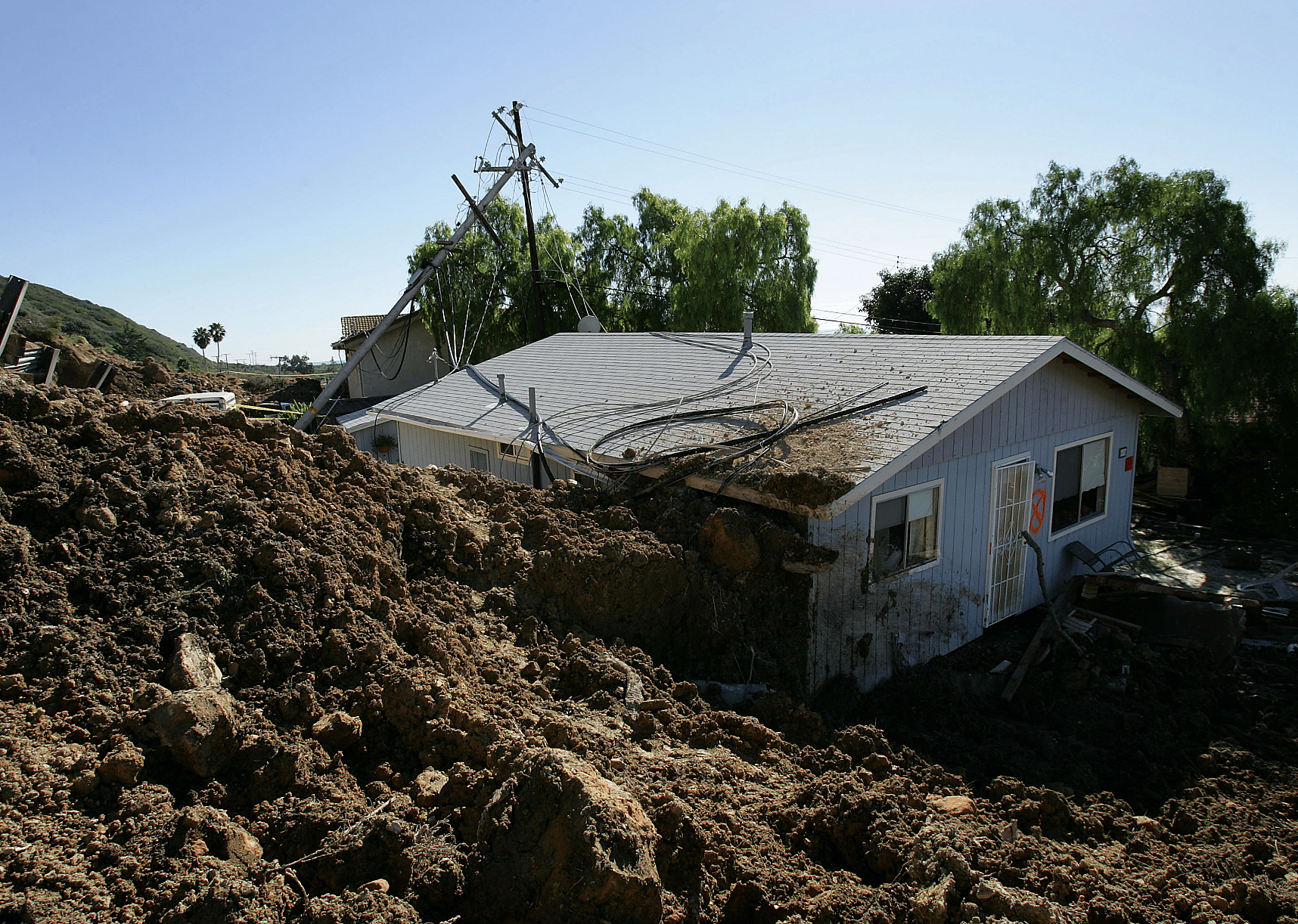 1984: A mix of cold spells, storms, and hail