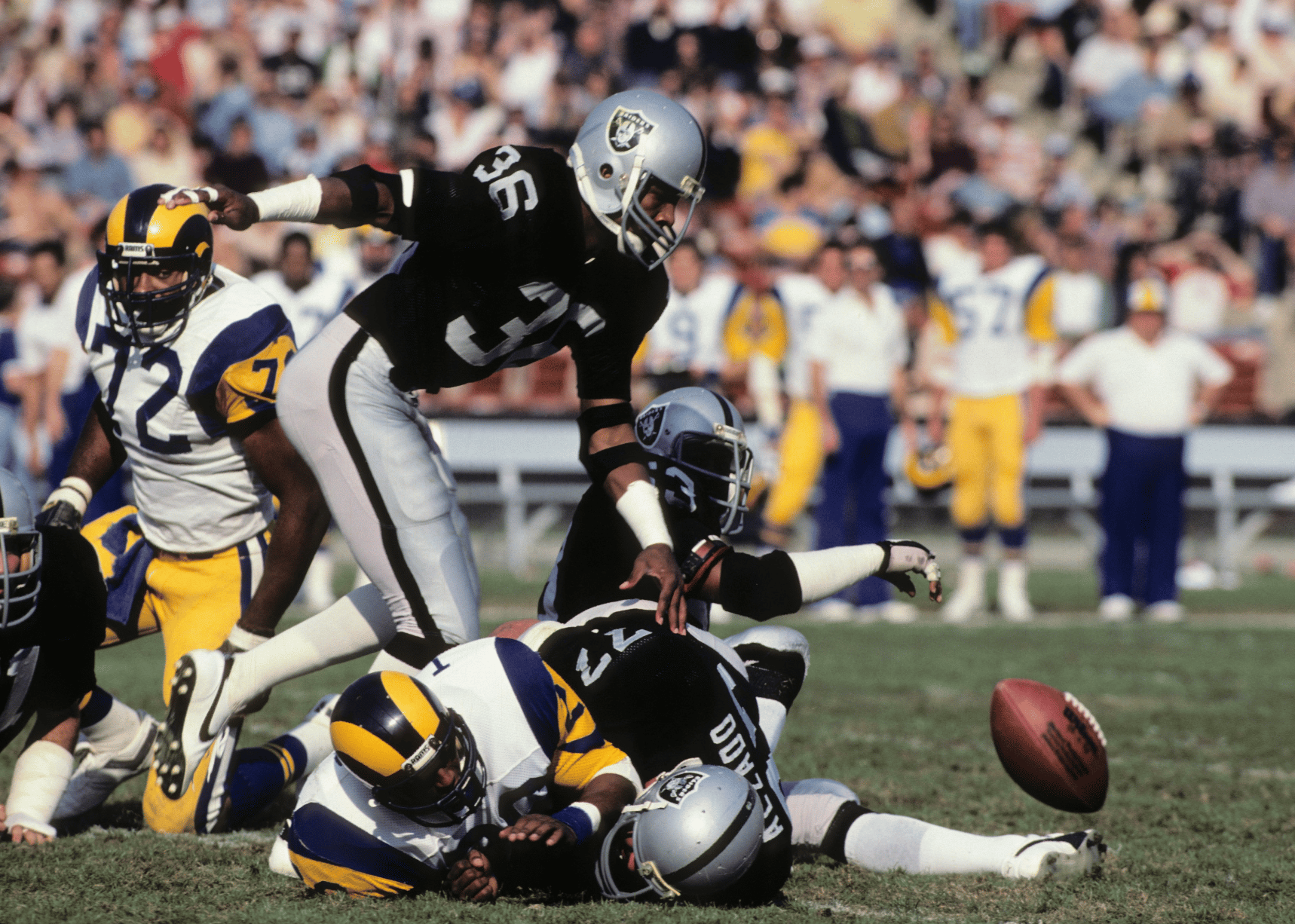 1982: Strike stops play