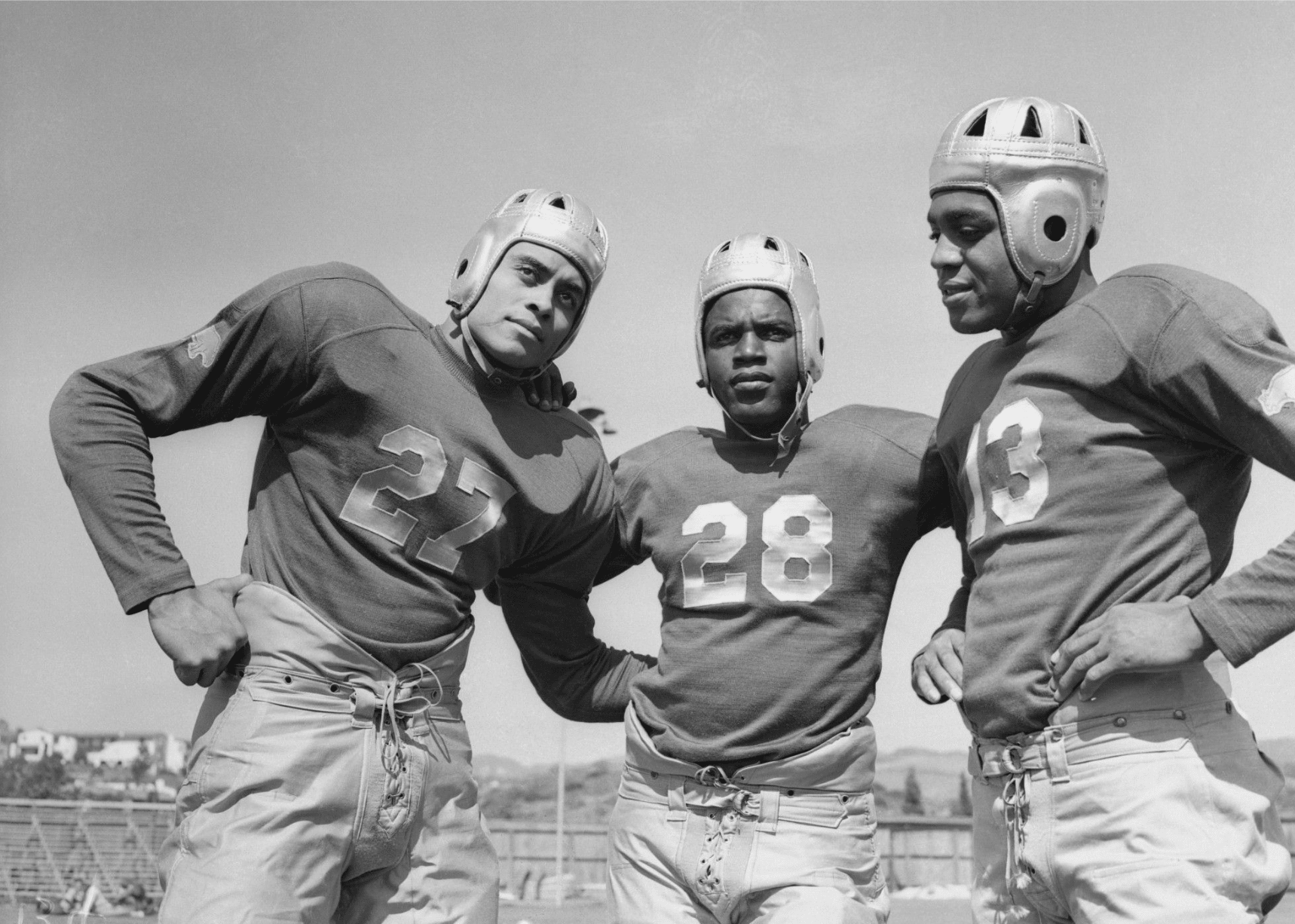 1946: Kenny Washington and Woody Strode make history