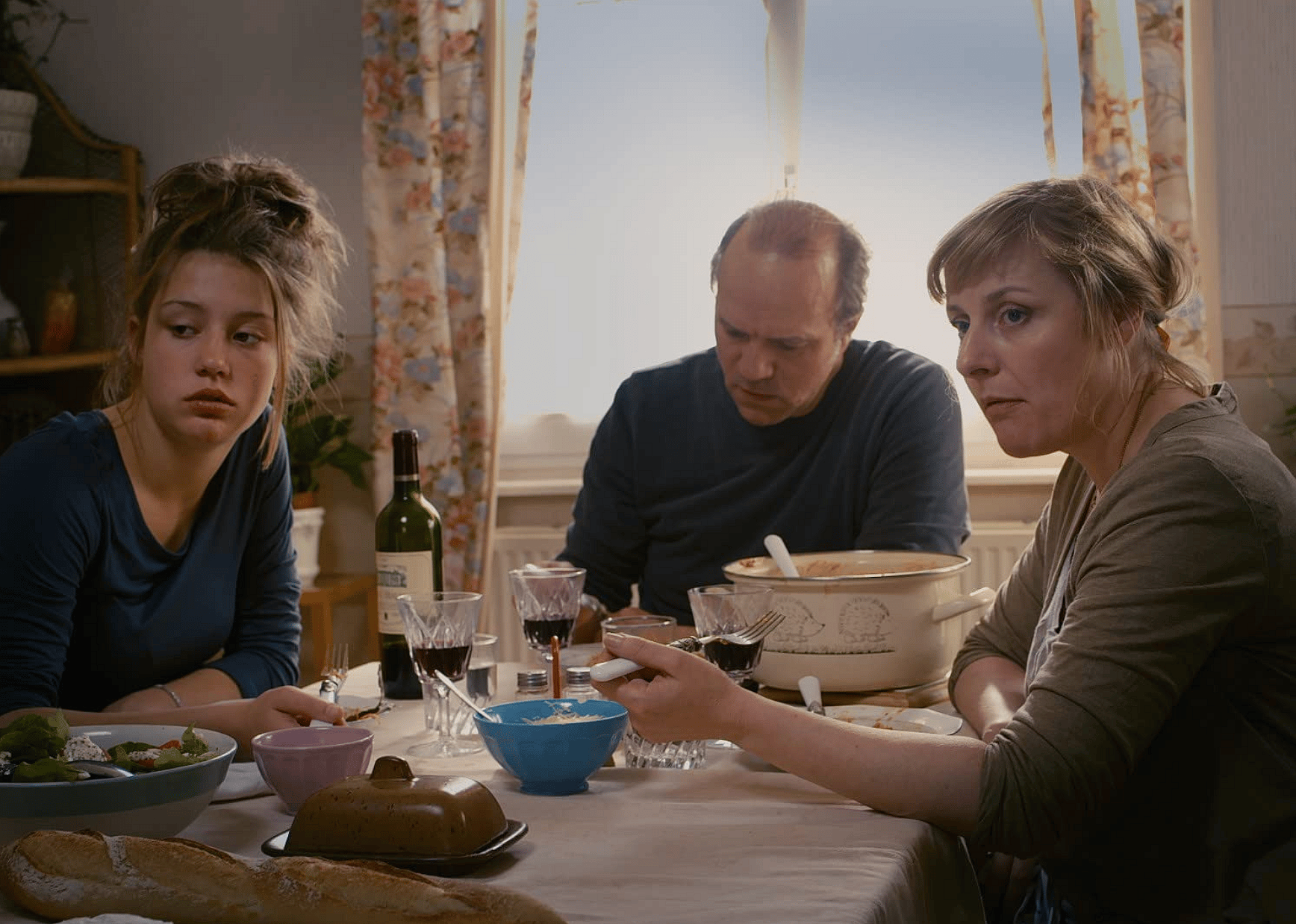 Aurélien Recoing, Catherine Salée, and Adèle Exarchopoulos in "Blue Is the Warmest Colour".