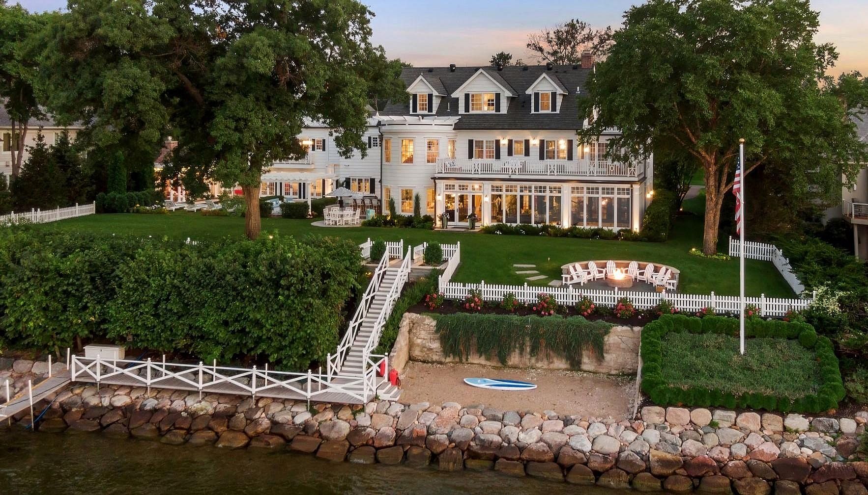 #8. 20100 Lakeview Ave, Deephaven