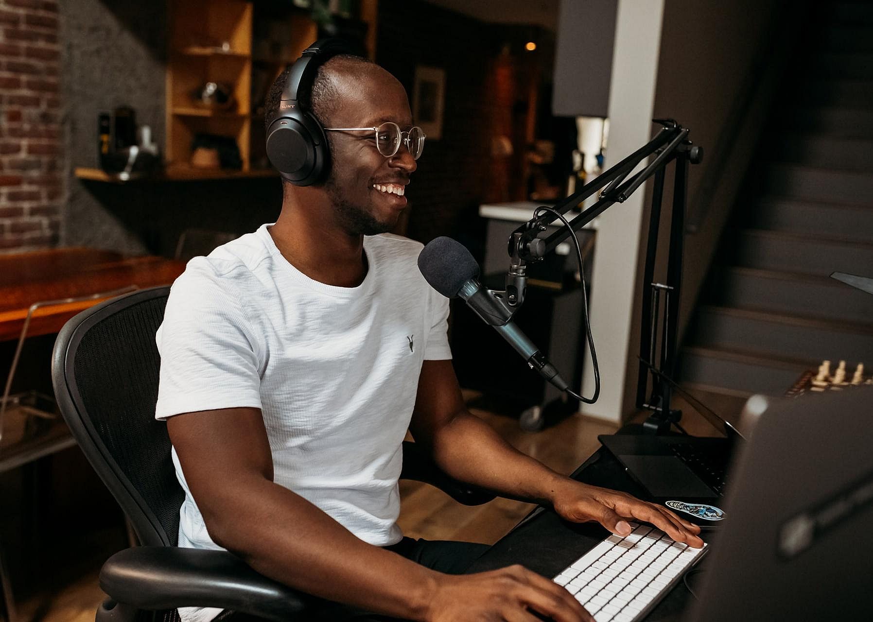 Podcaster