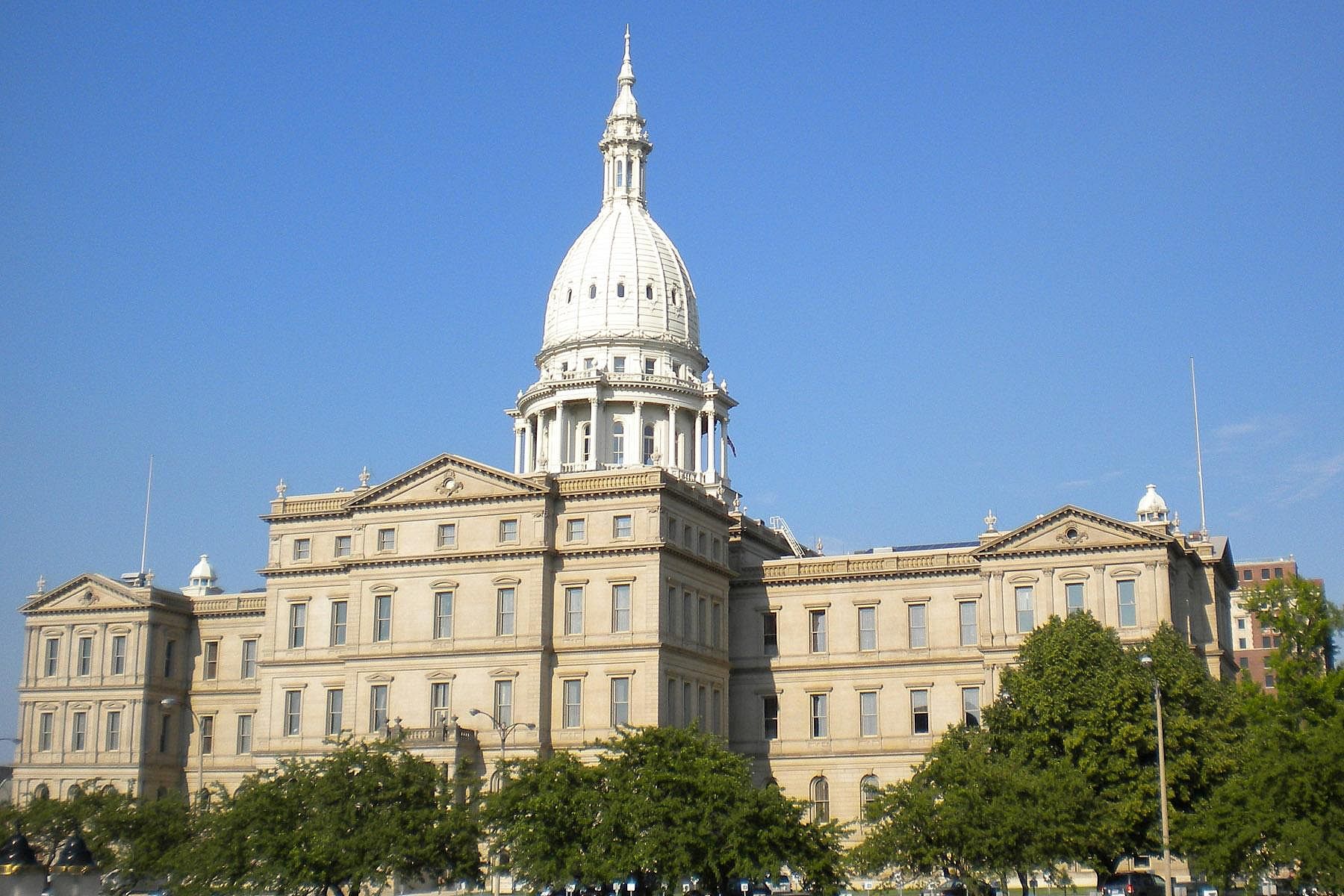 Capital: Lansing
