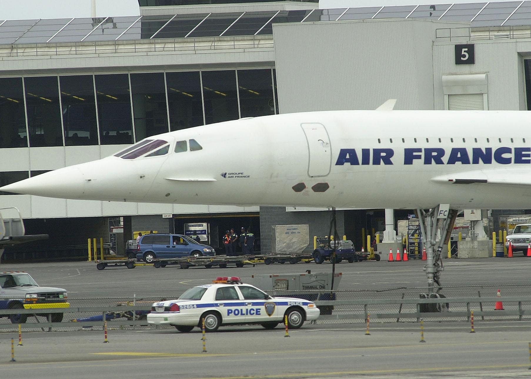 2000: Concorde tragedy