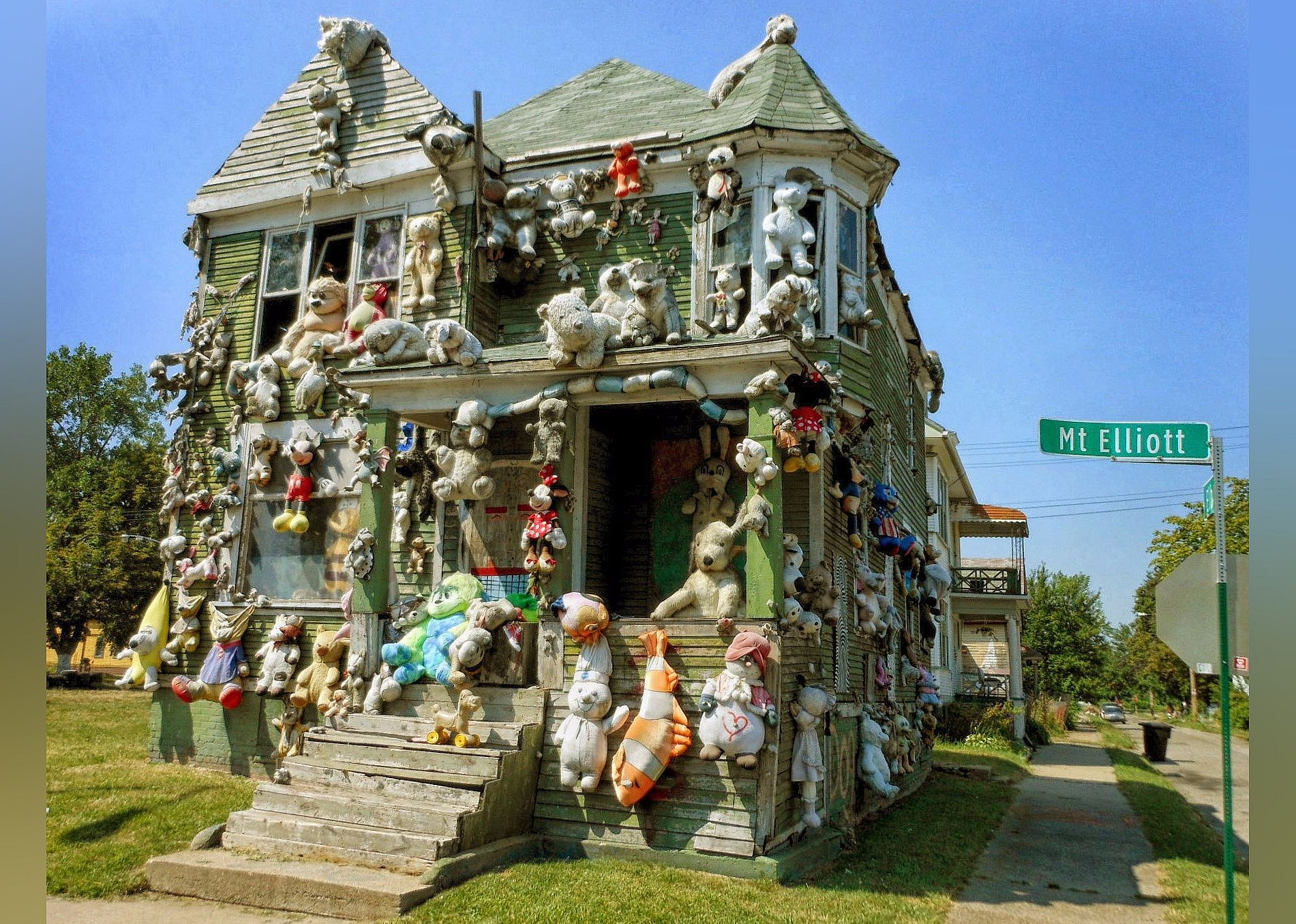 #18. The Heidelberg Project