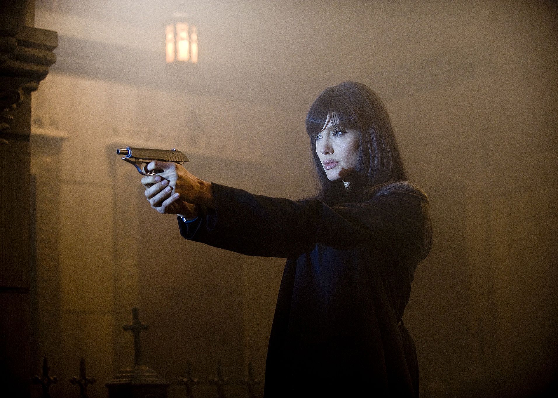 Salt (2010)