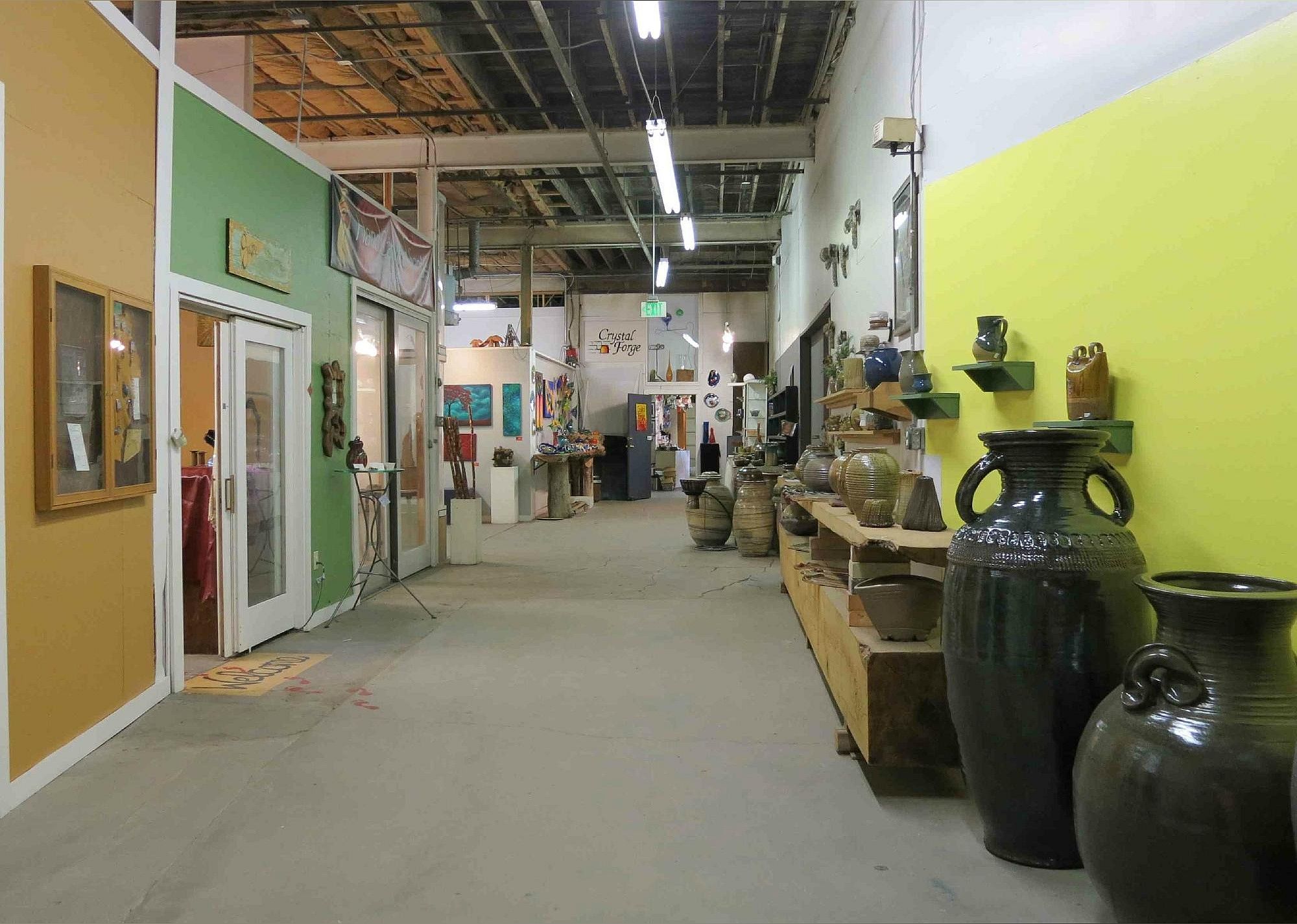 #20. Hot Shops Art Center