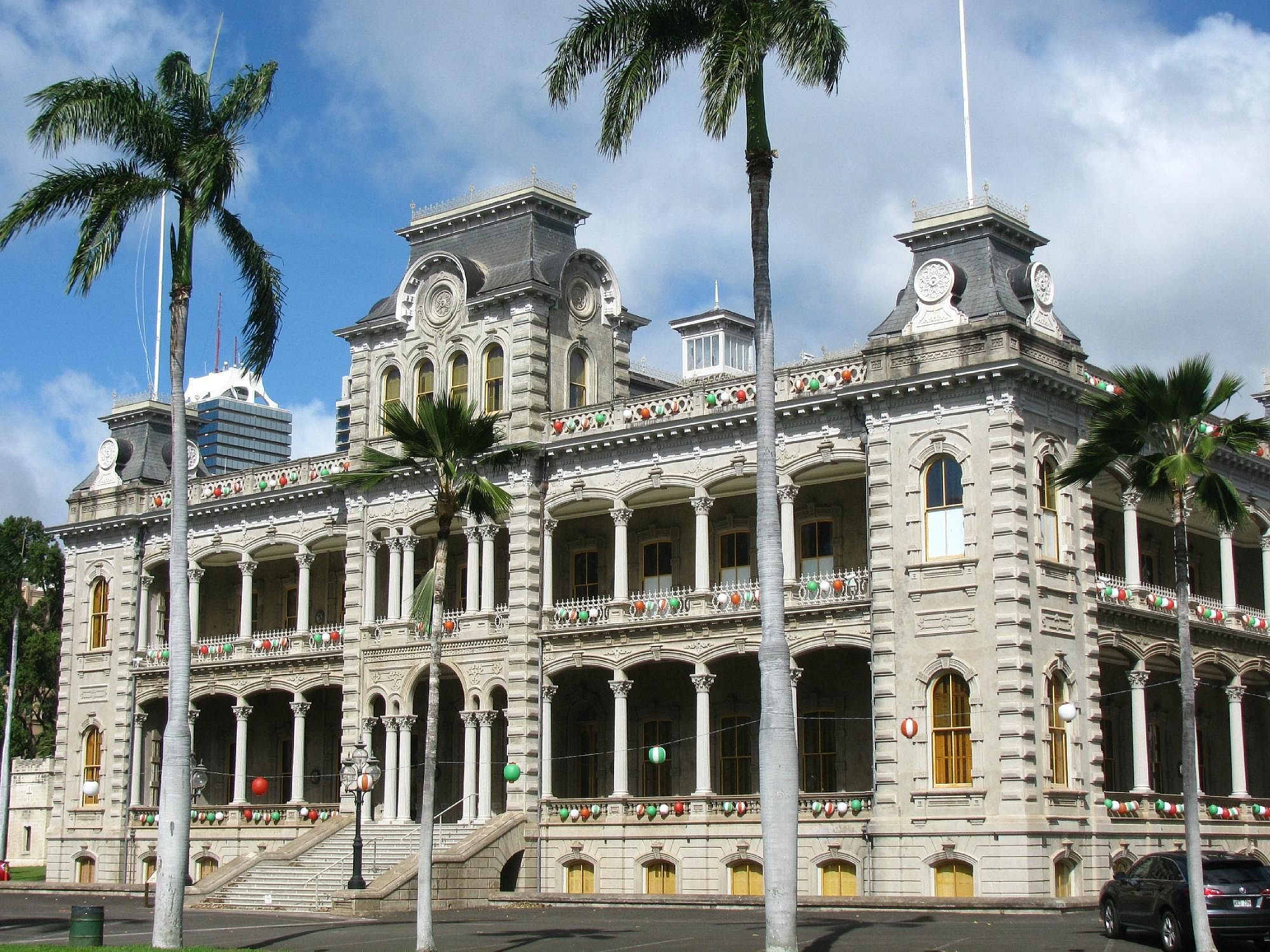 #4. Iolani Palace