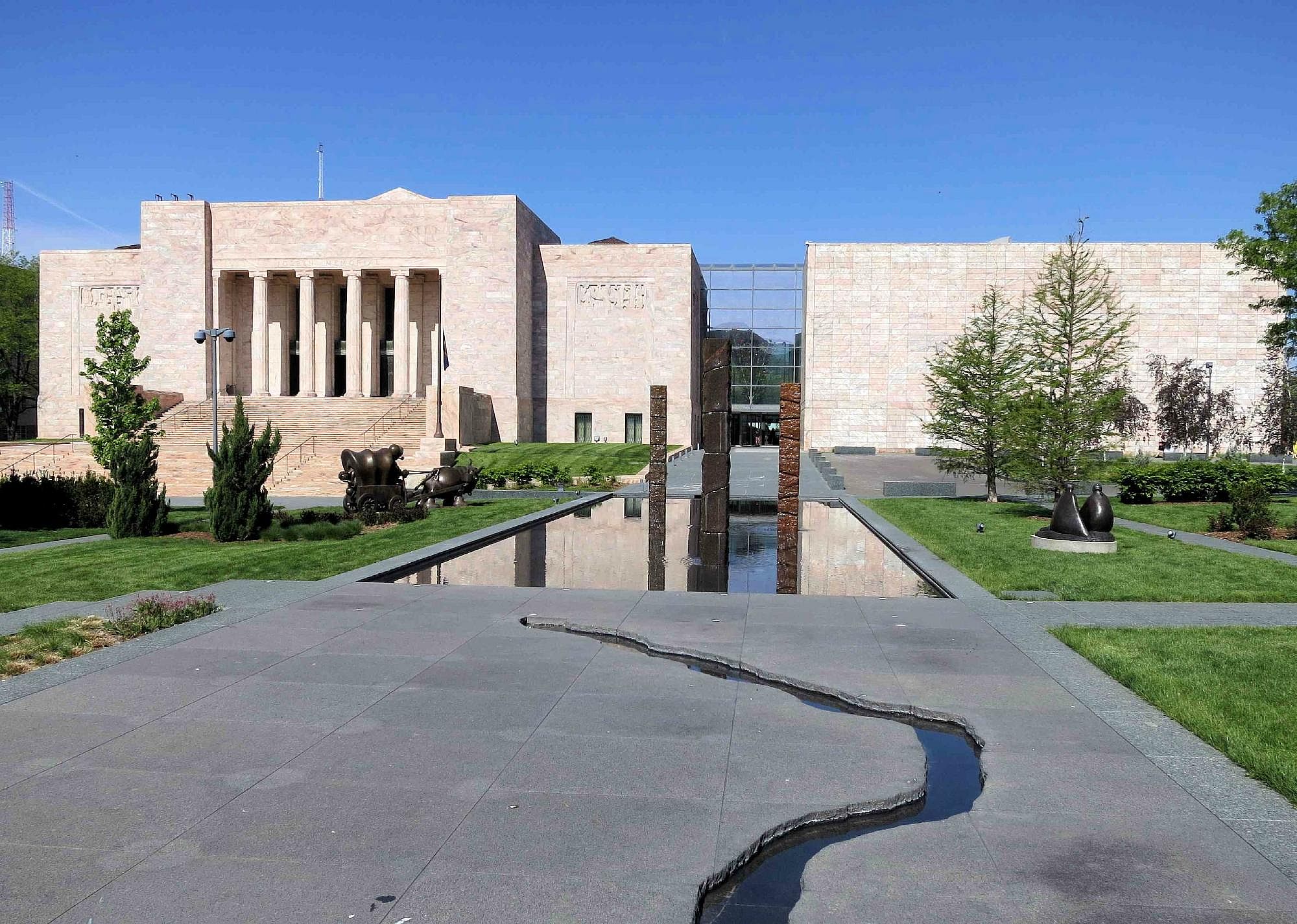 #3. Joslyn Art Museum