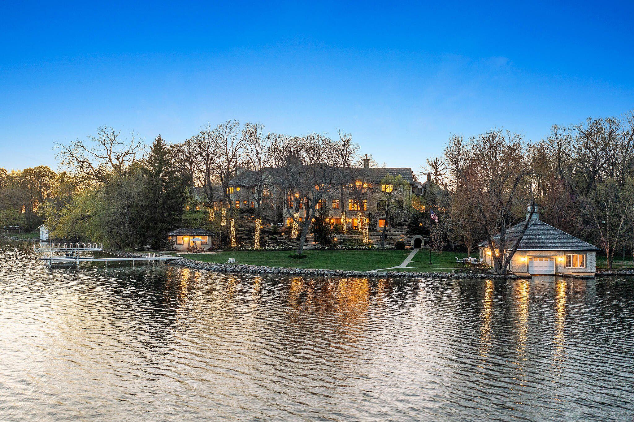 #1. 4513 N Hewitts Point Rd, Oconomowoc Lake