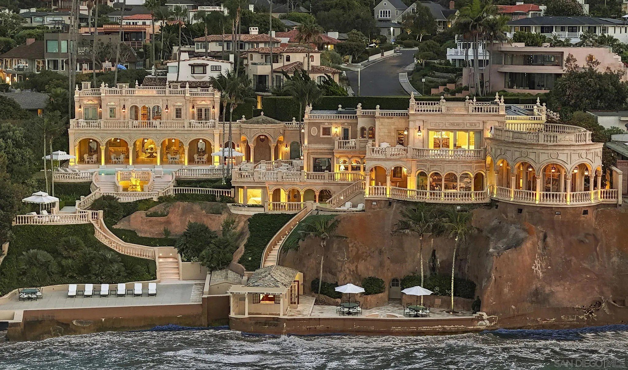 #9. 1900 Spindrift Dr, La Jolla