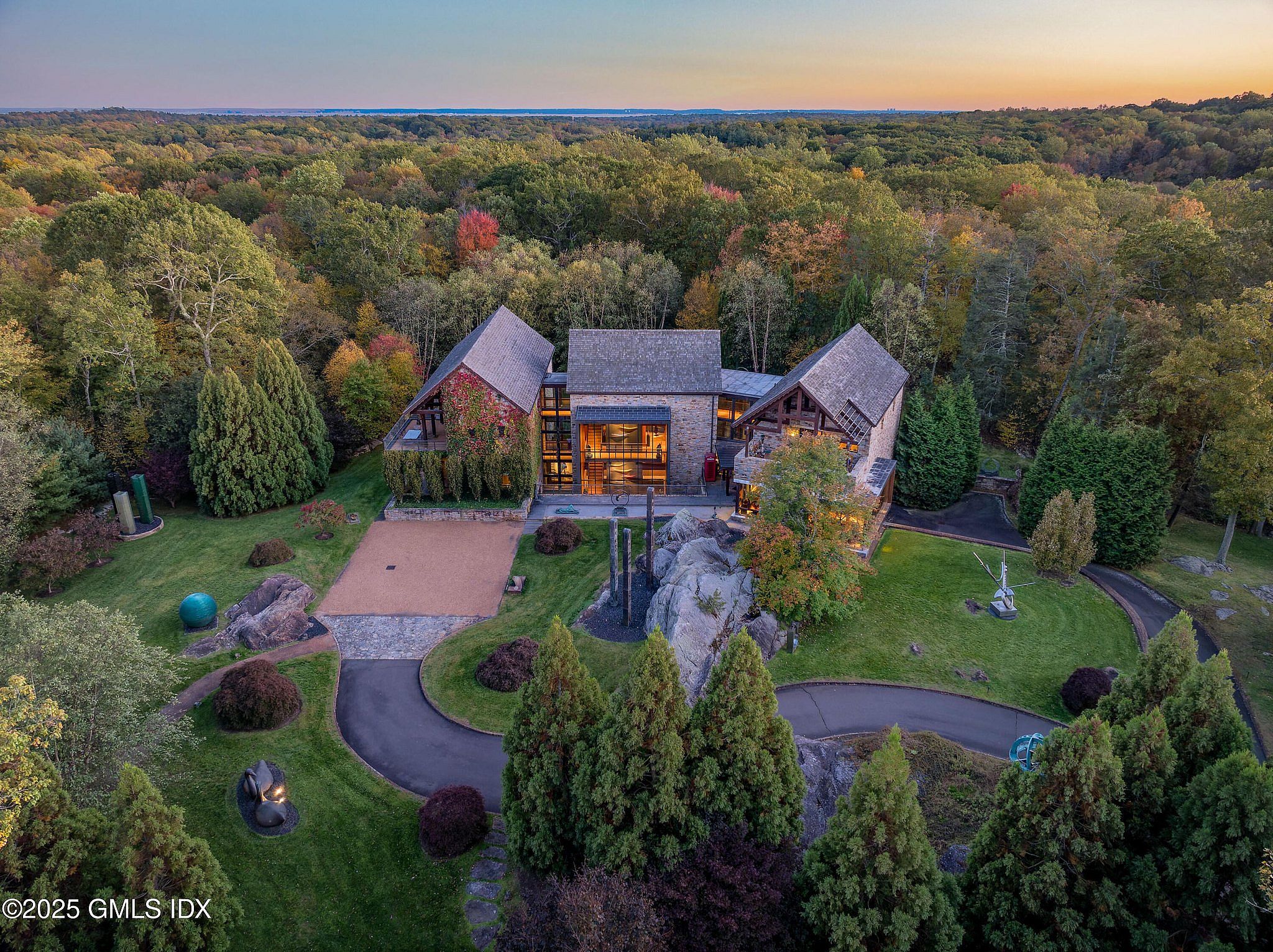 #19. 71 N Porchuck Rd, Greenwich
