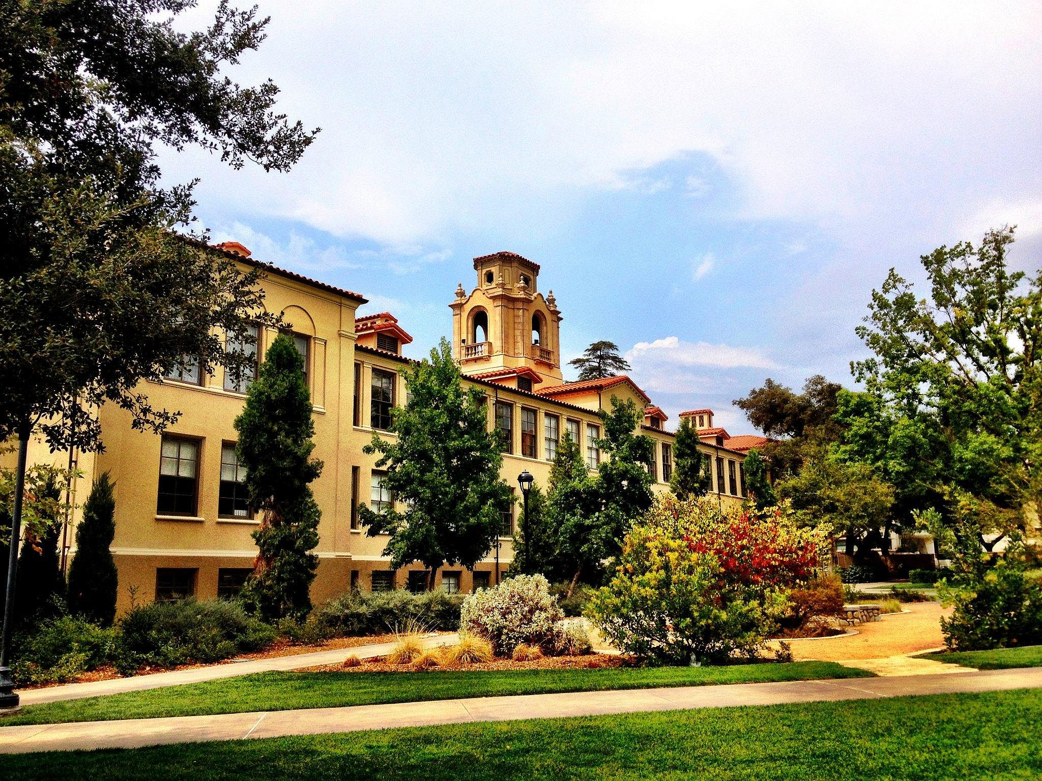 #20. Pomona College