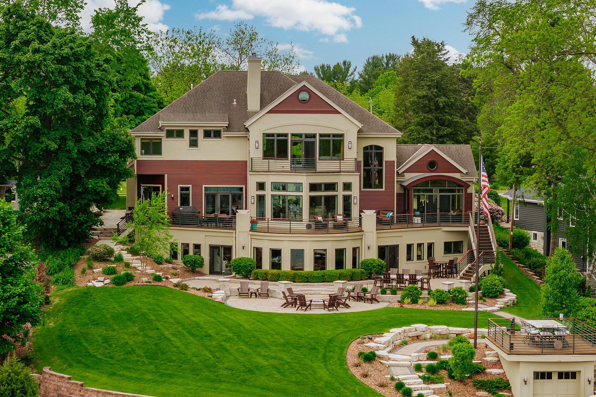 #24. N49W35398 Wisconsin Ave, Oconomowoc