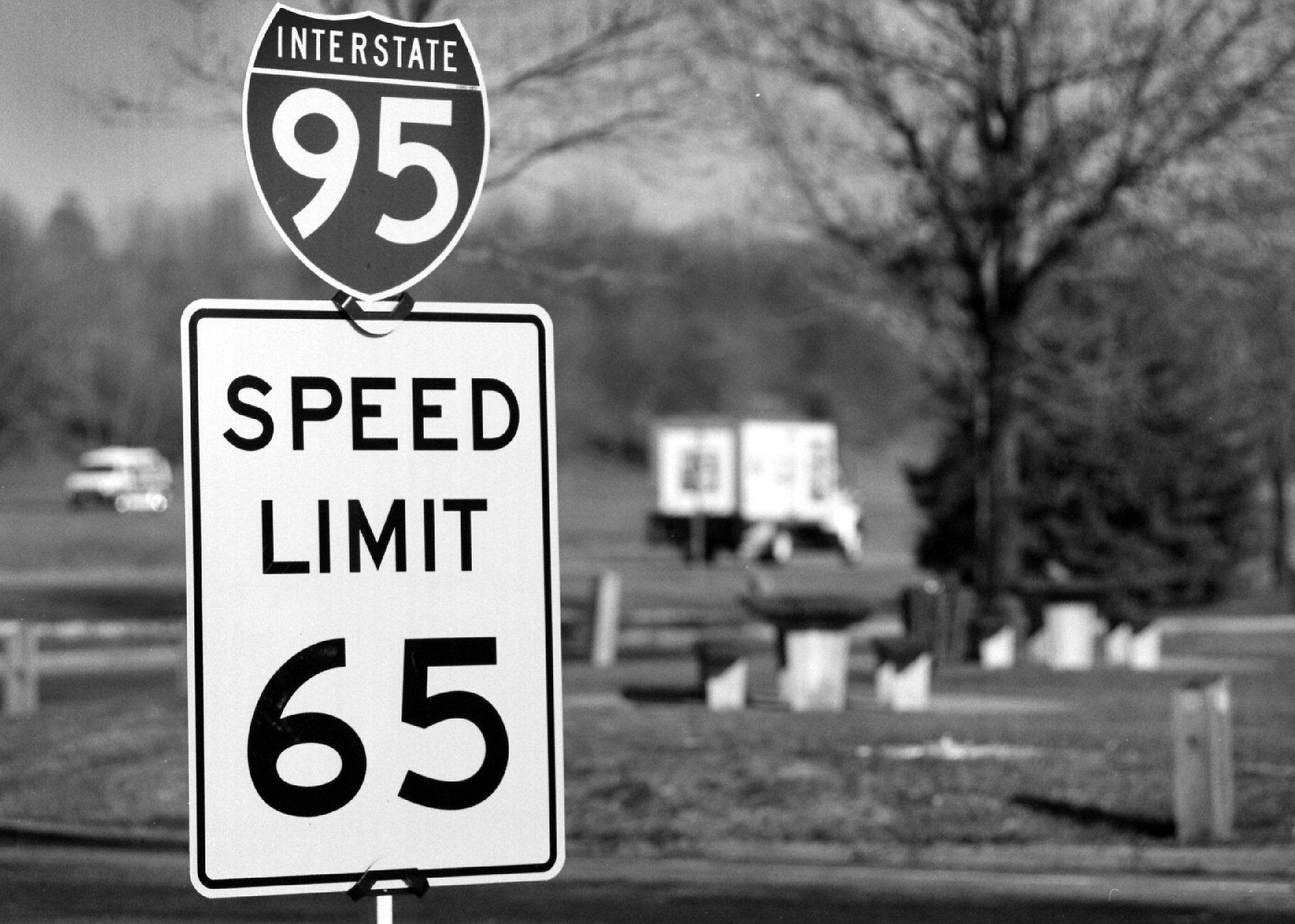 1995: The speed limit is finally lifted