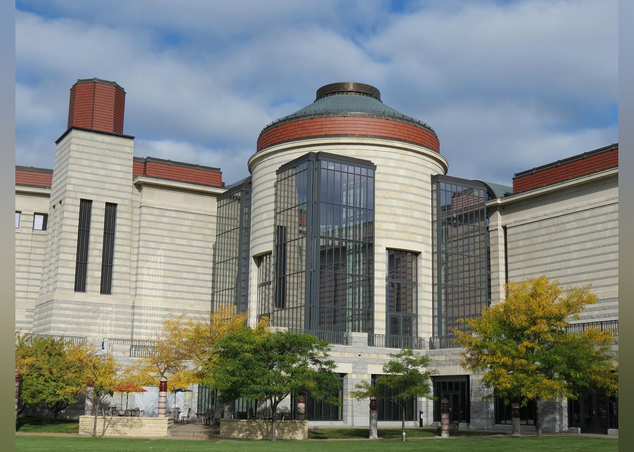 #16. Minnesota History Center
