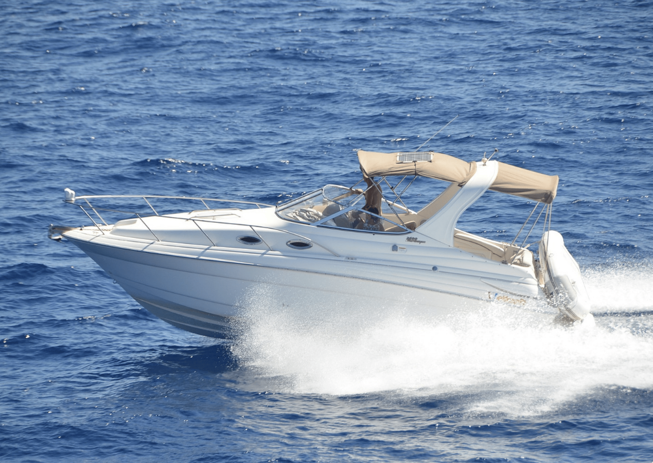 Pleasure boats and motors