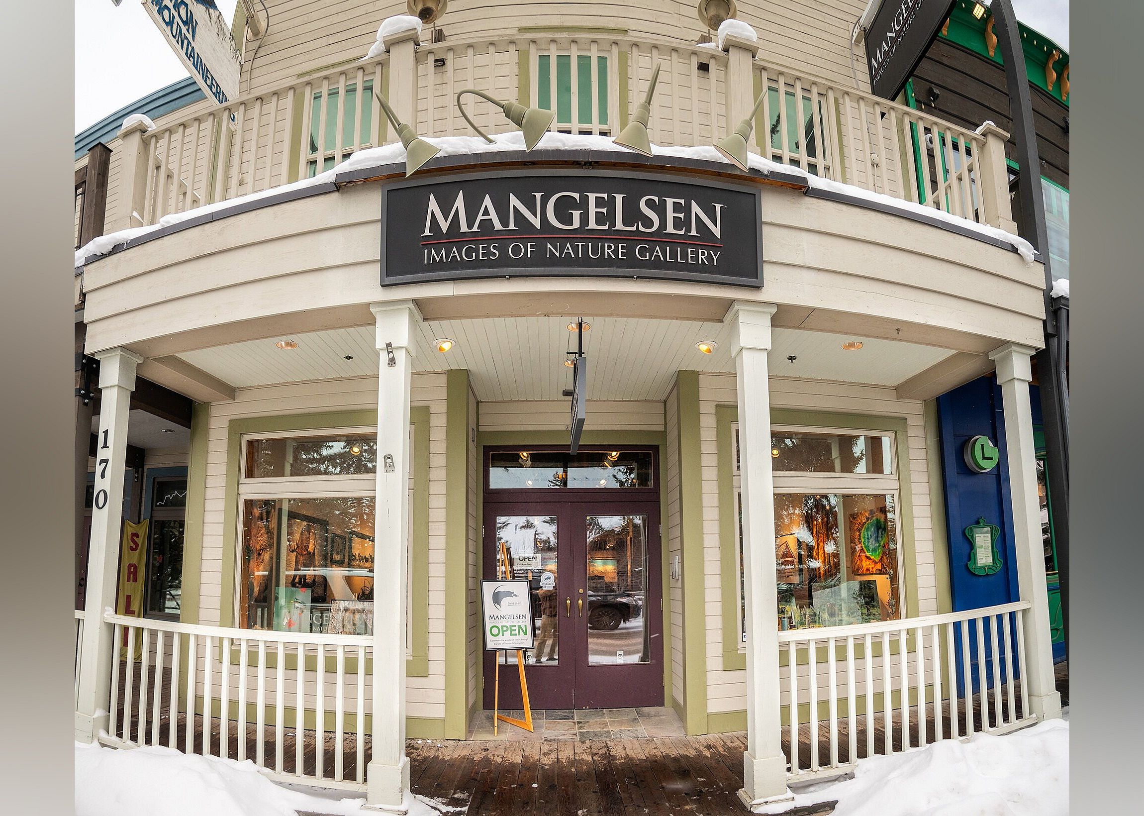 #16. MANGELSEN-Images Of Nature Gallery