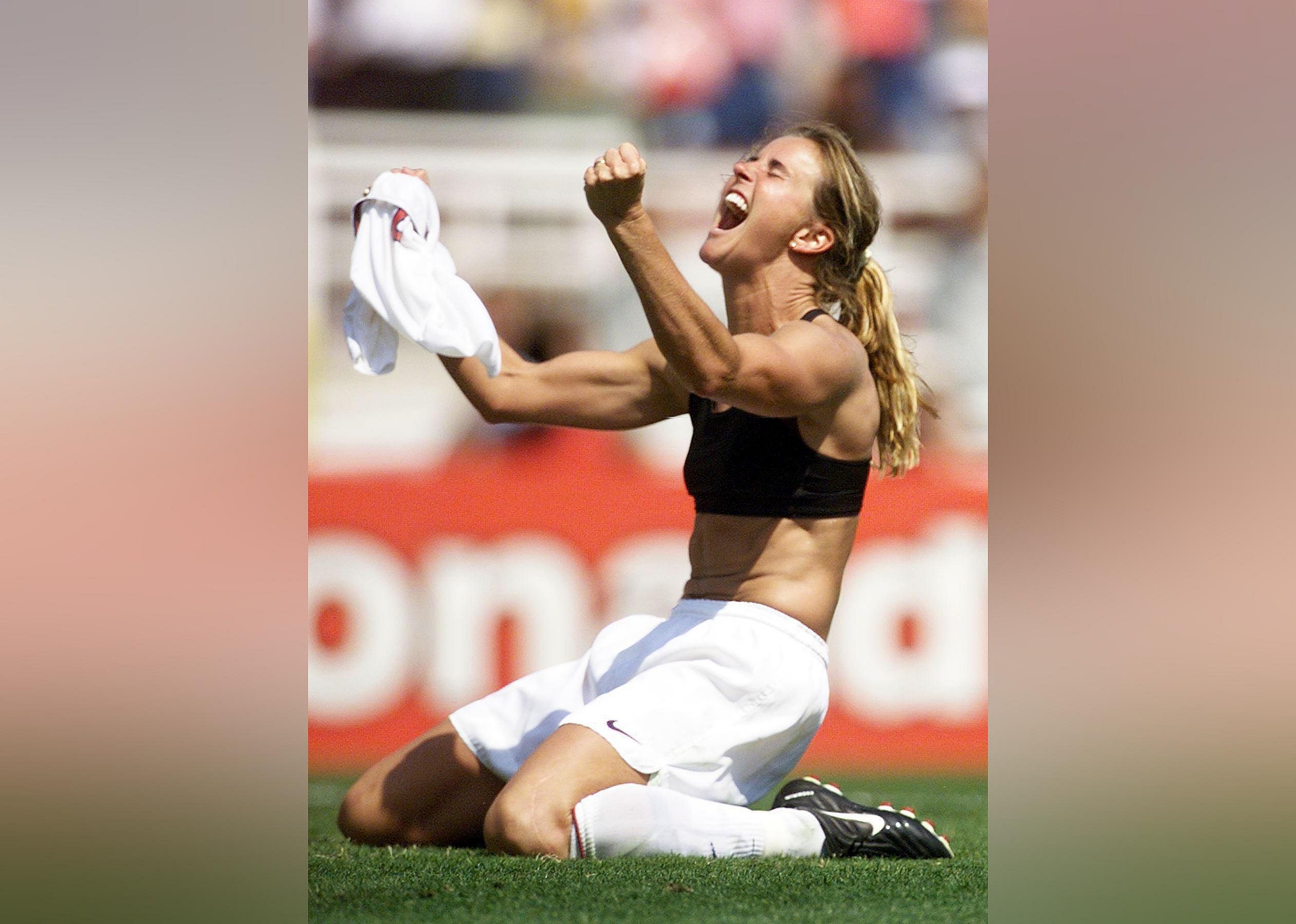 1999: United States women's national team wins World Cup