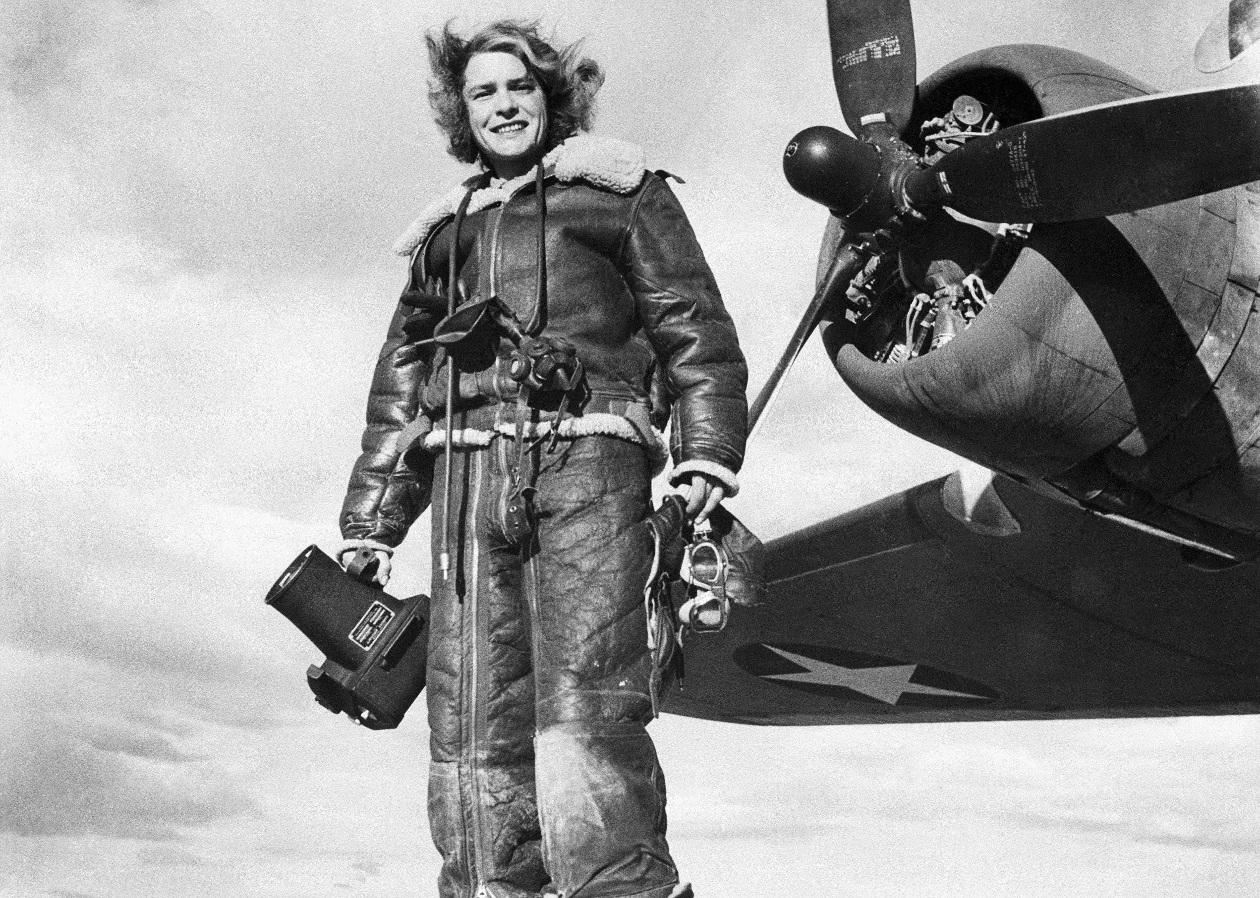 1943: Bourke-White captures a combat mission