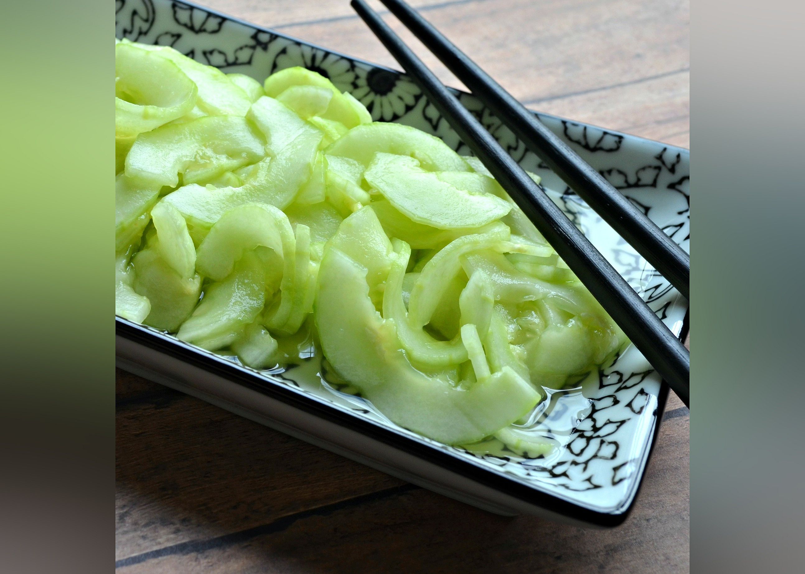 Cucumber Sunomono