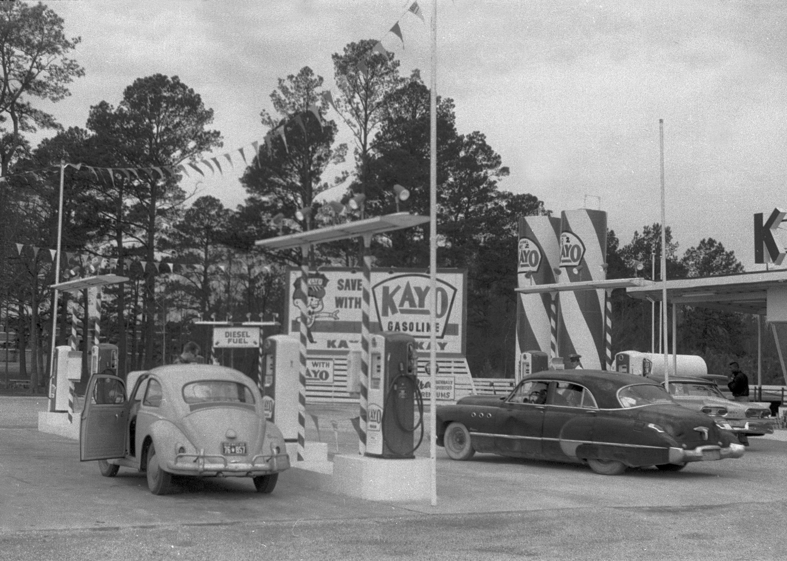 1961: American car companies see sales decline