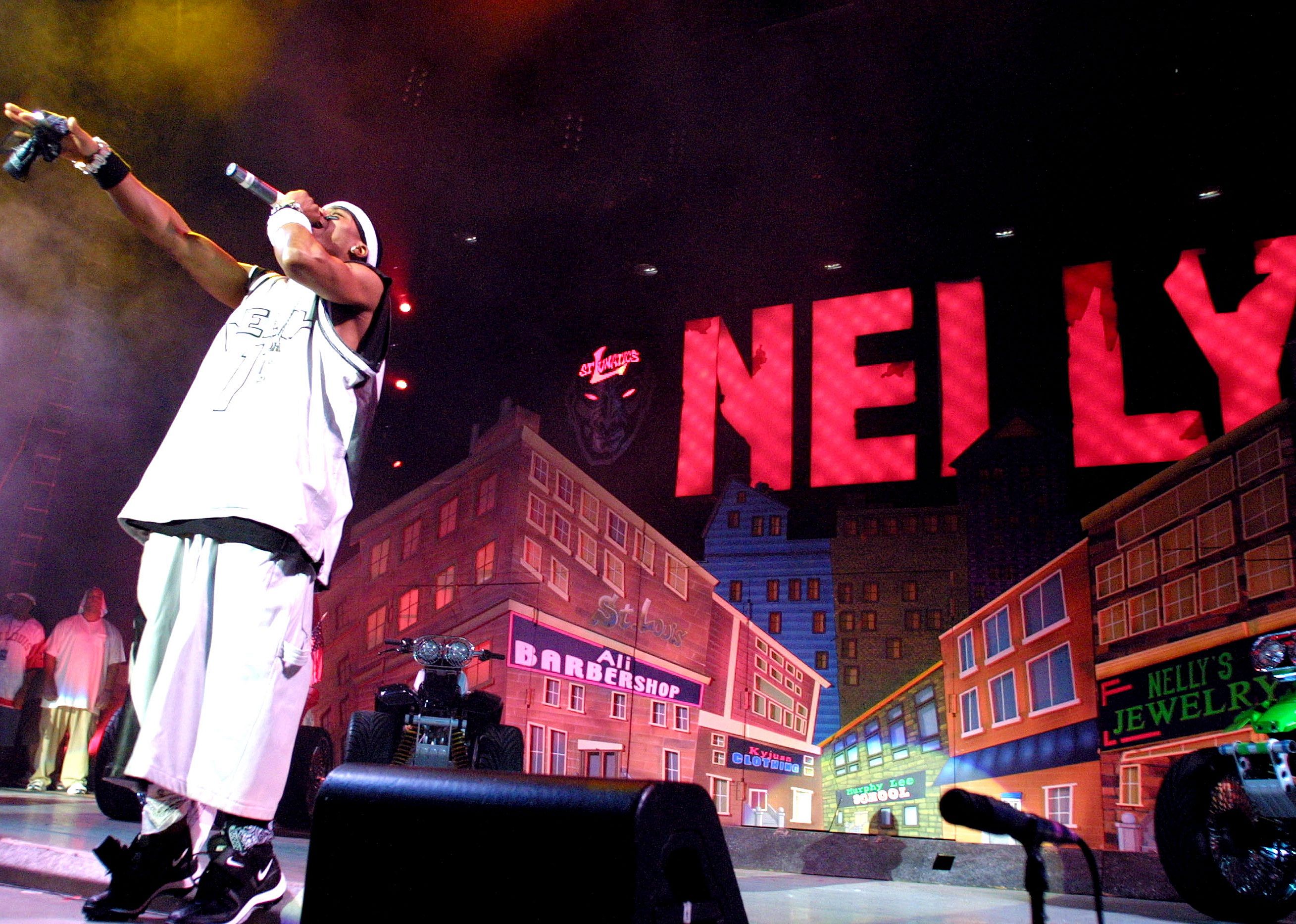 Nelly’s country grammar