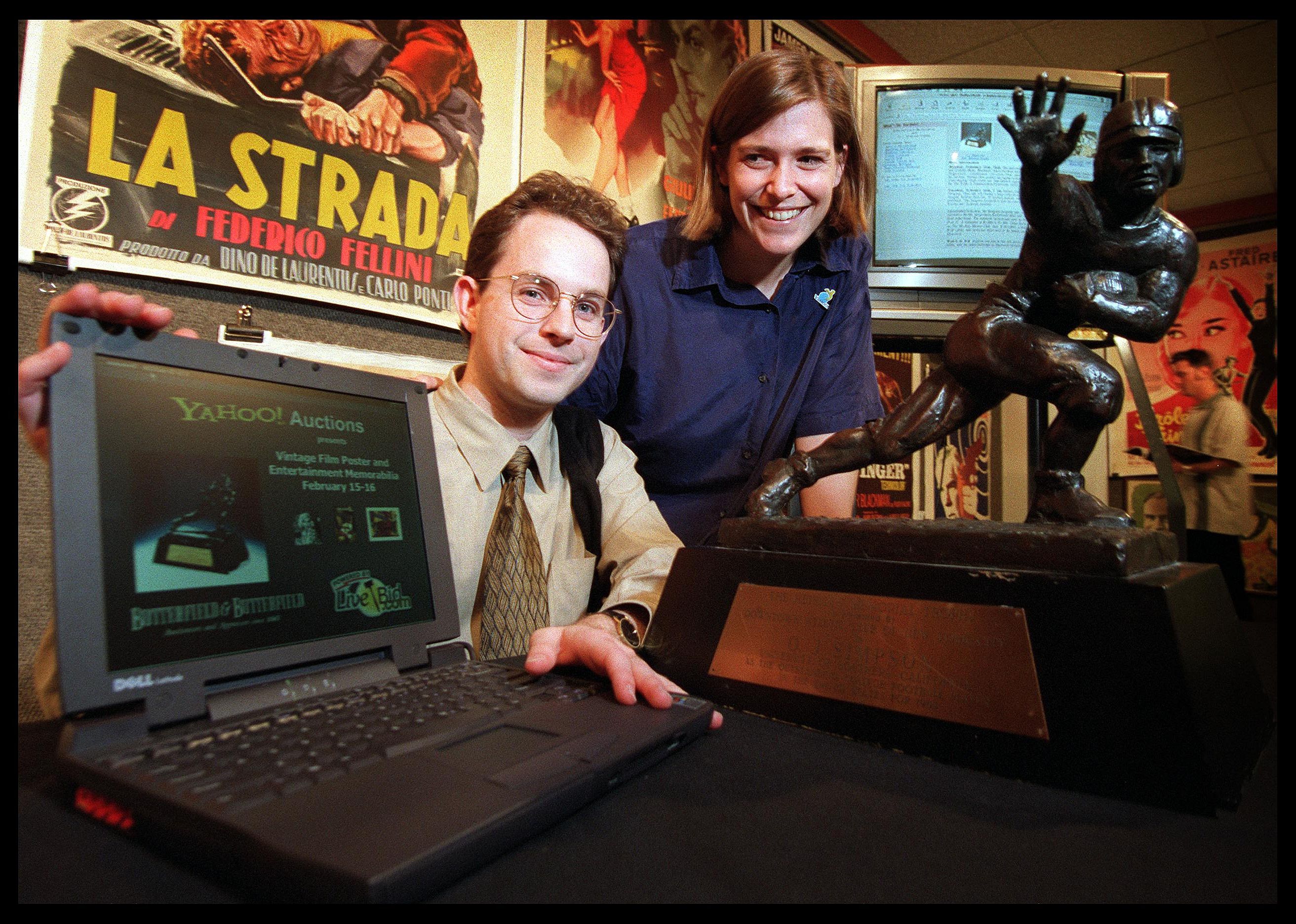 1999: Internet businesses boom