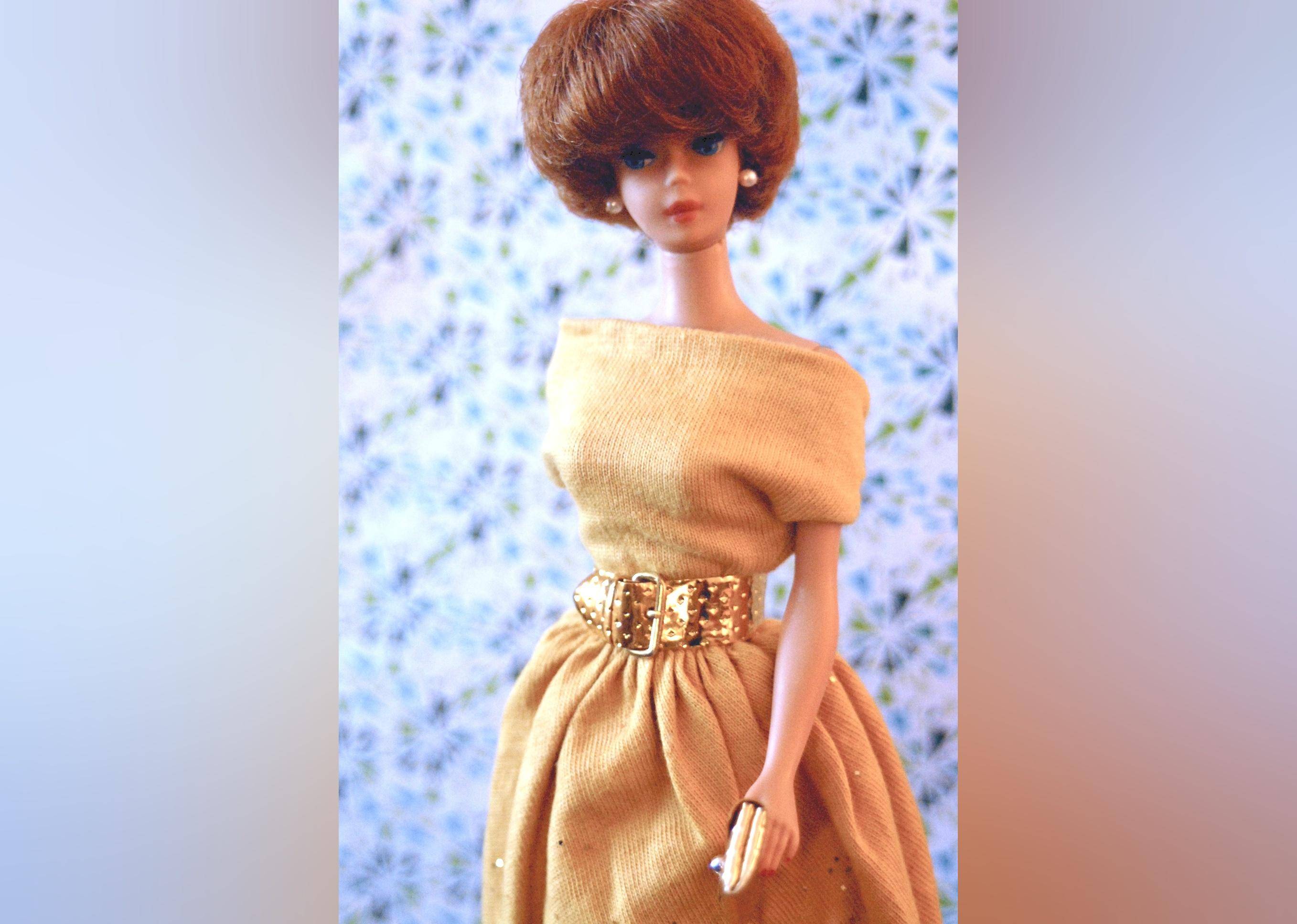1962: Barbie gets a new hairstyle