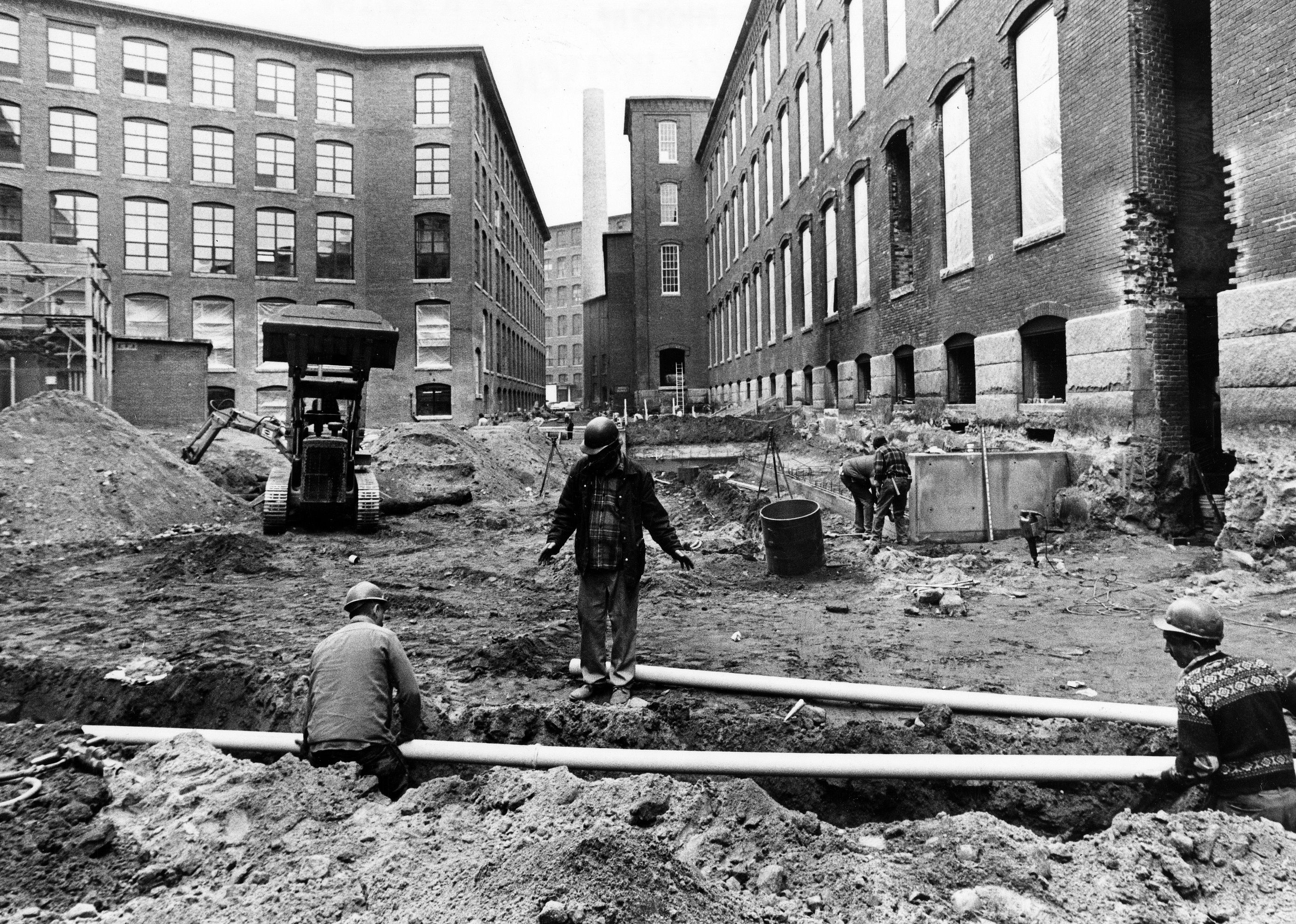 1981: Recession hurts auto, construction, and manufacturing businesses