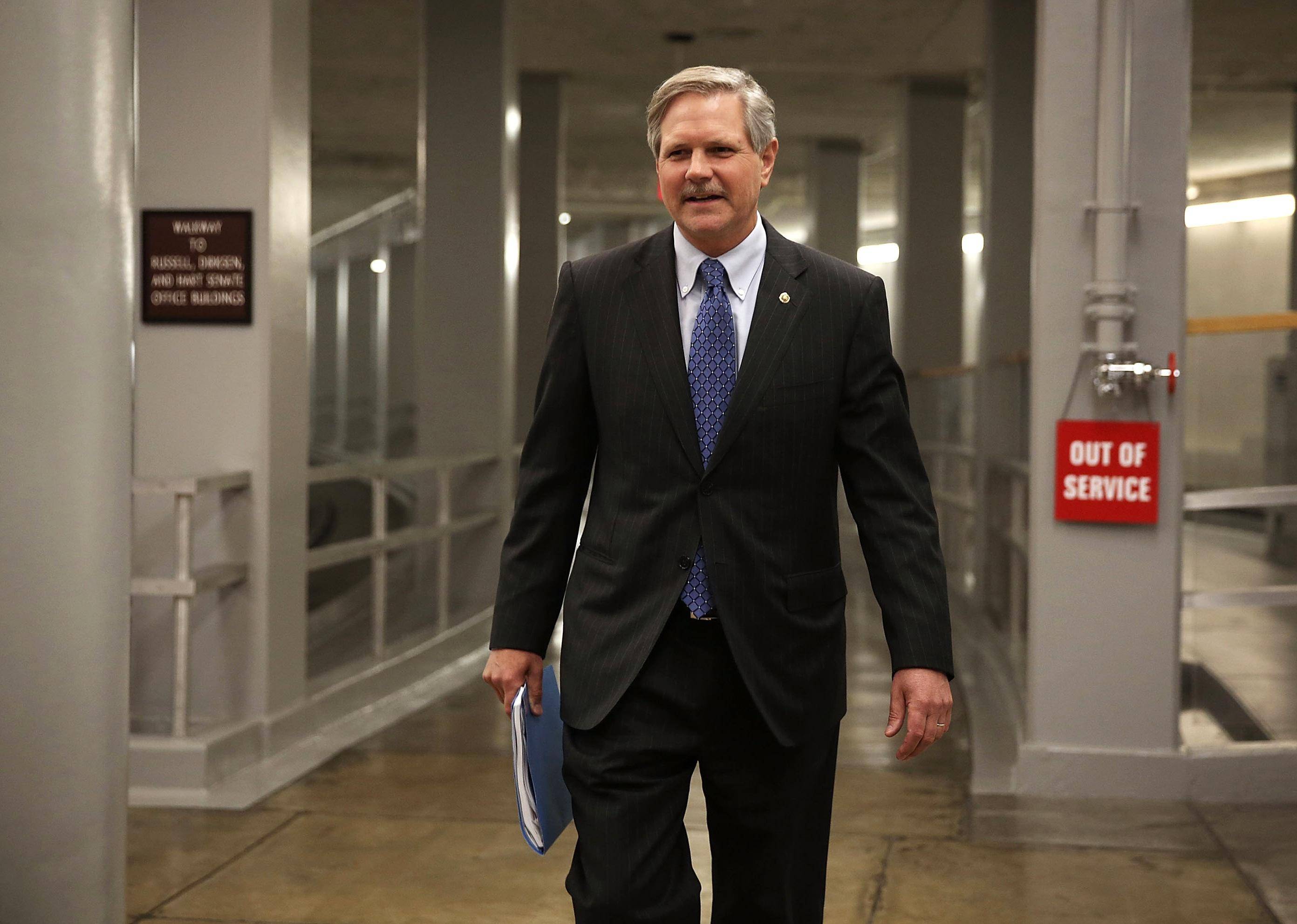 North Dakota: John Hoeven