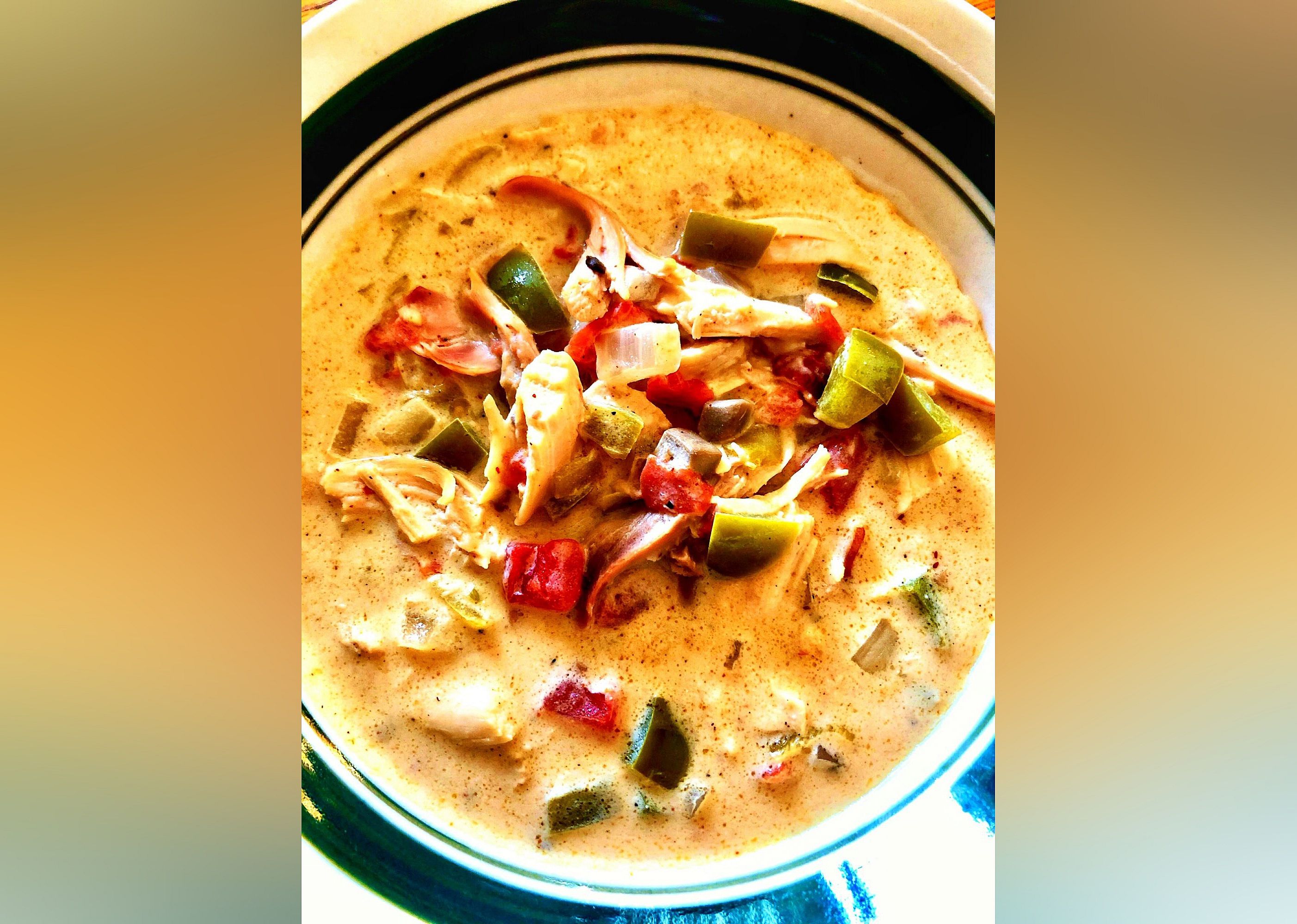 Slow Cooker Creamy Chicken Taco Soup