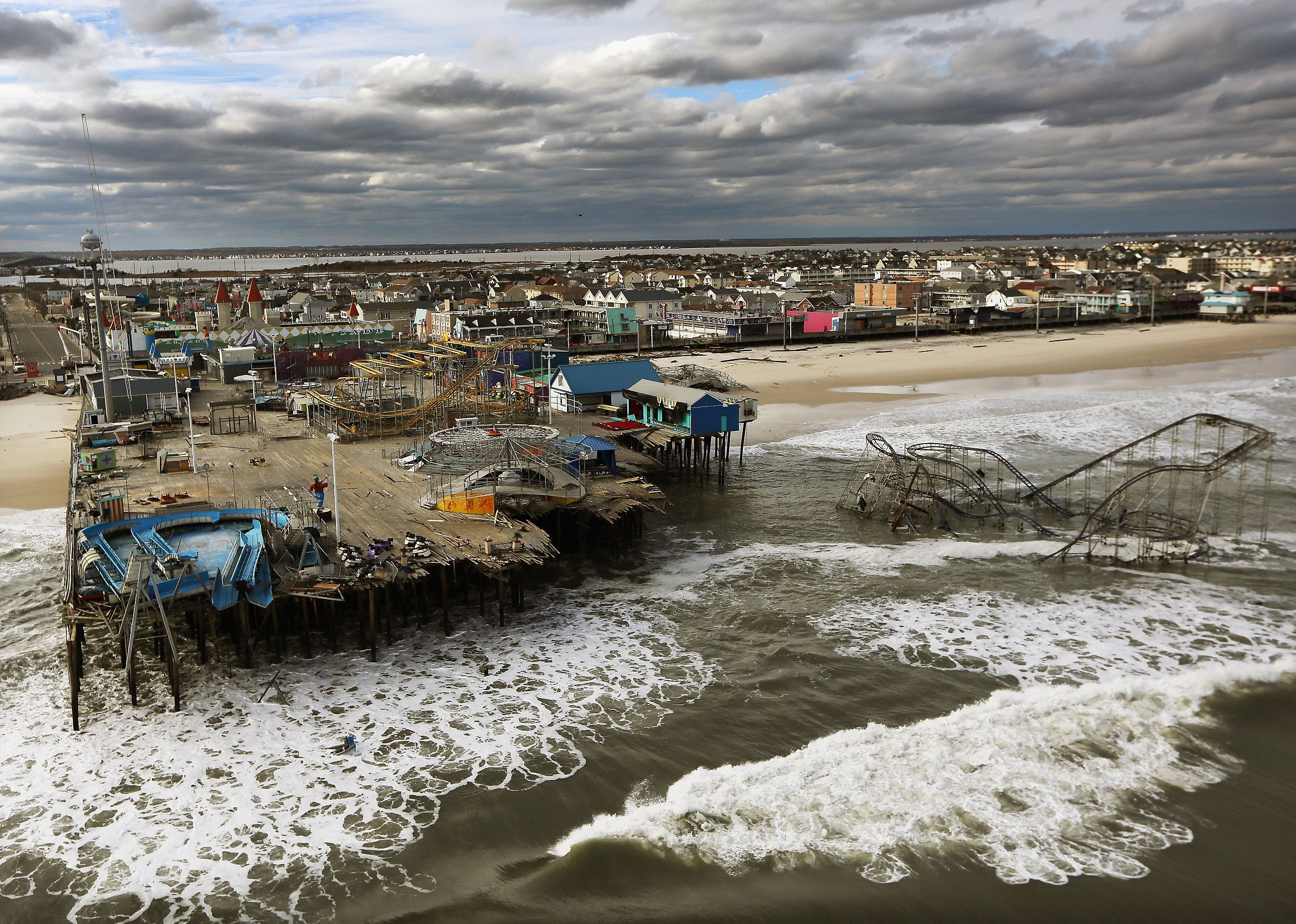 2012: Hurricane Sandy hits