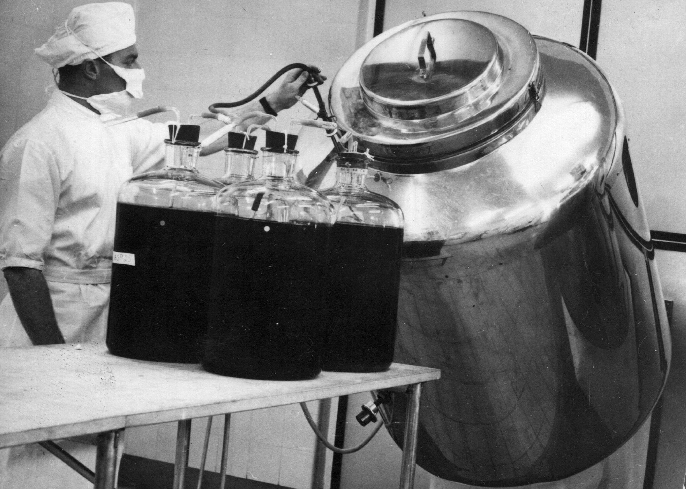 1953: Polio vaccine