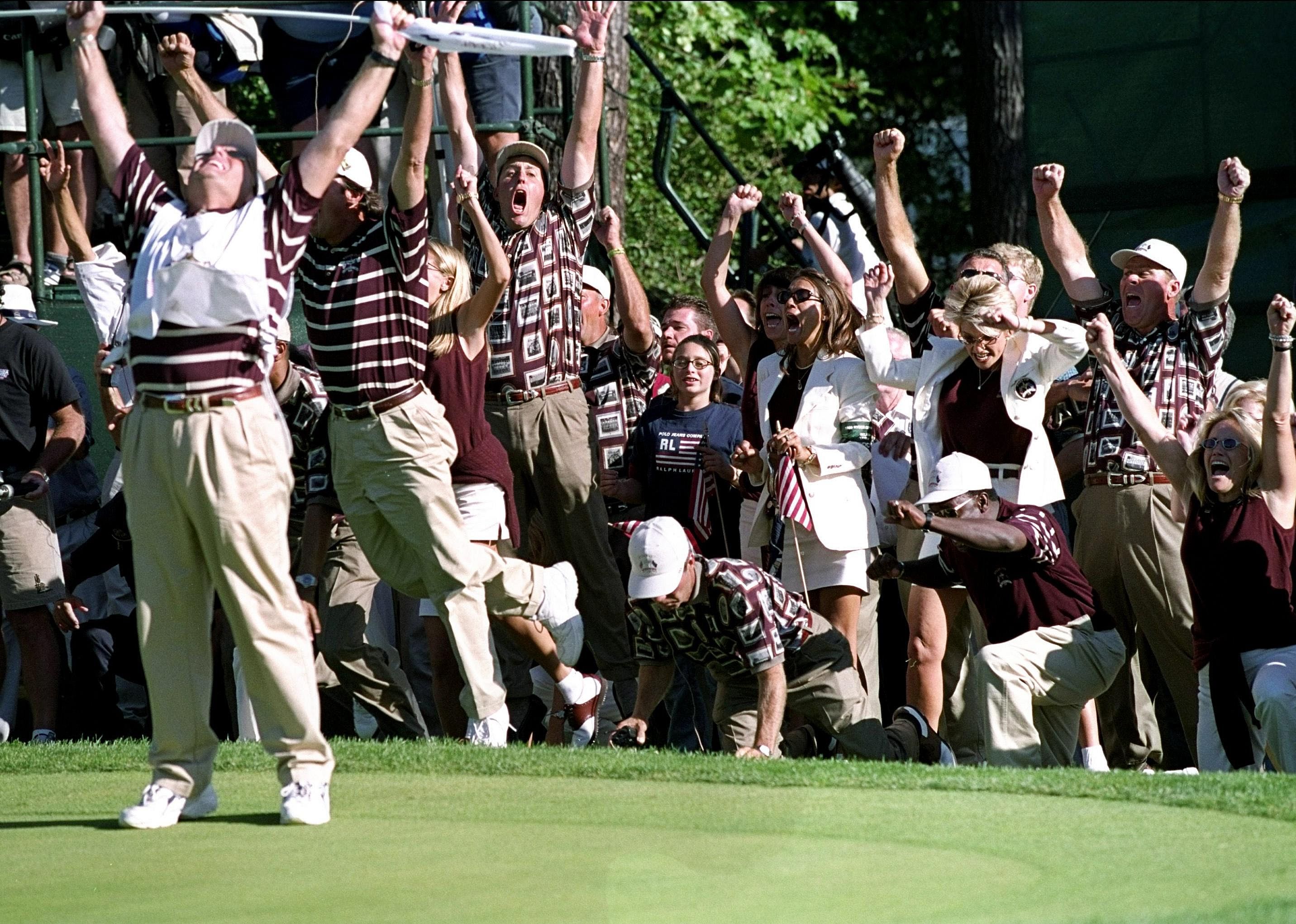 1999: U.S. wins Ryder Cup by one point on miraculous putt