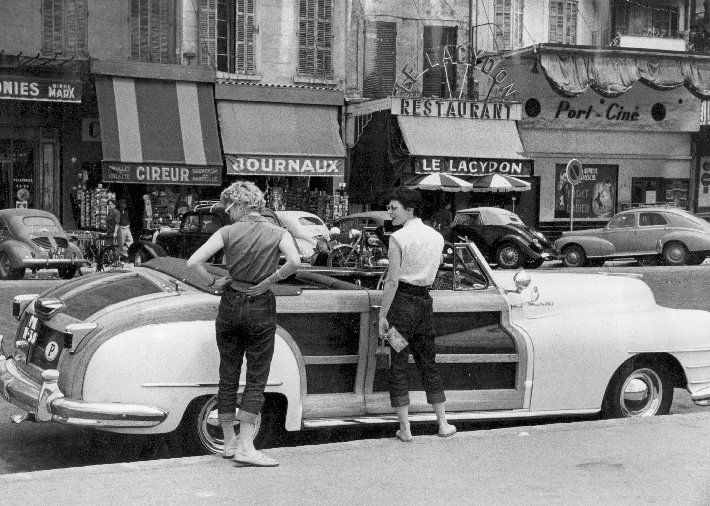 1941: The Chrysler Town and Country starts a legend