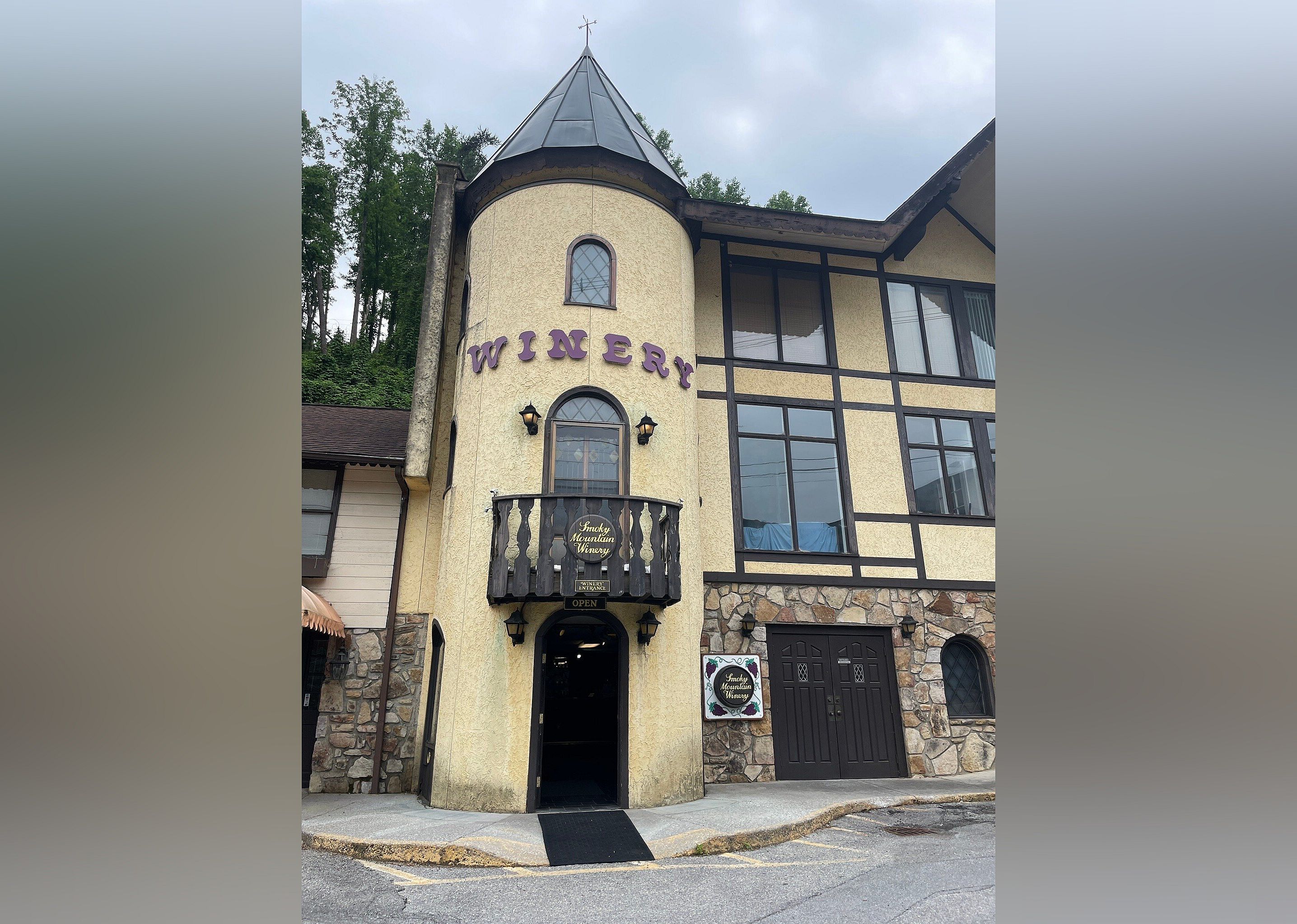 #3. Smoky Mountain Winery
