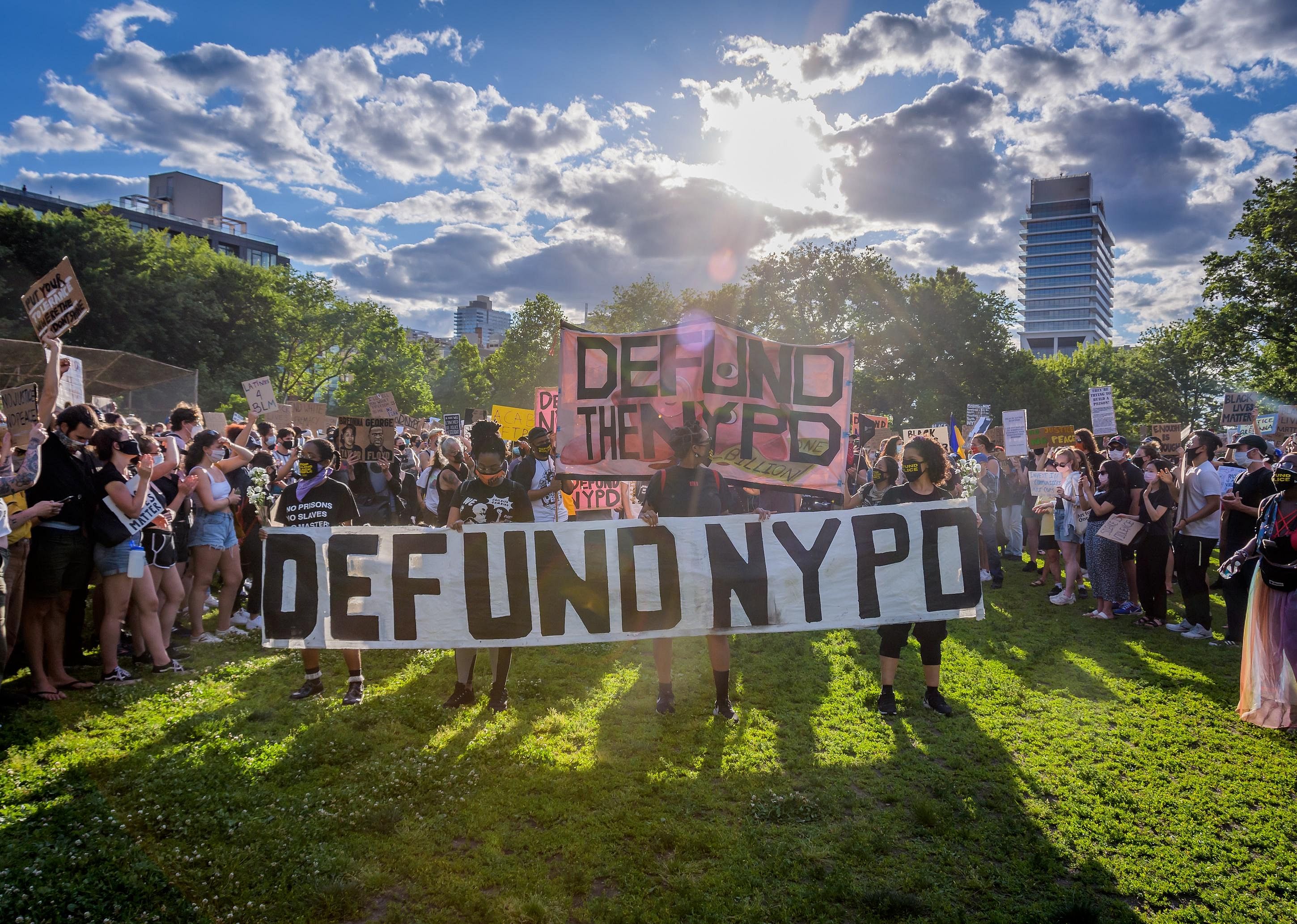 June 7: Mayor de Blasio pledges to cut NYPD funding