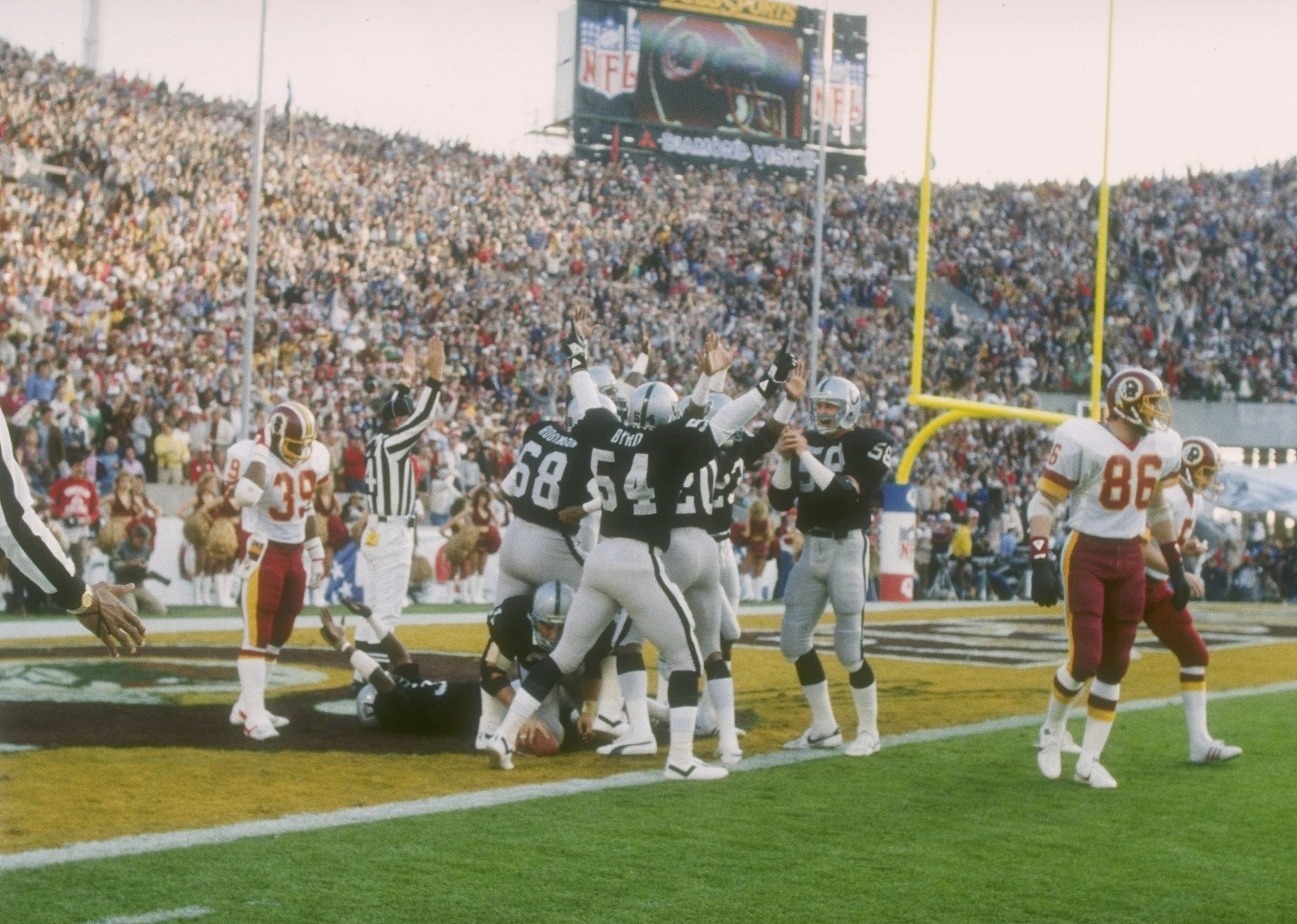 #39. 1984: L.A. Raiders vs. Washington Redskins (tie)