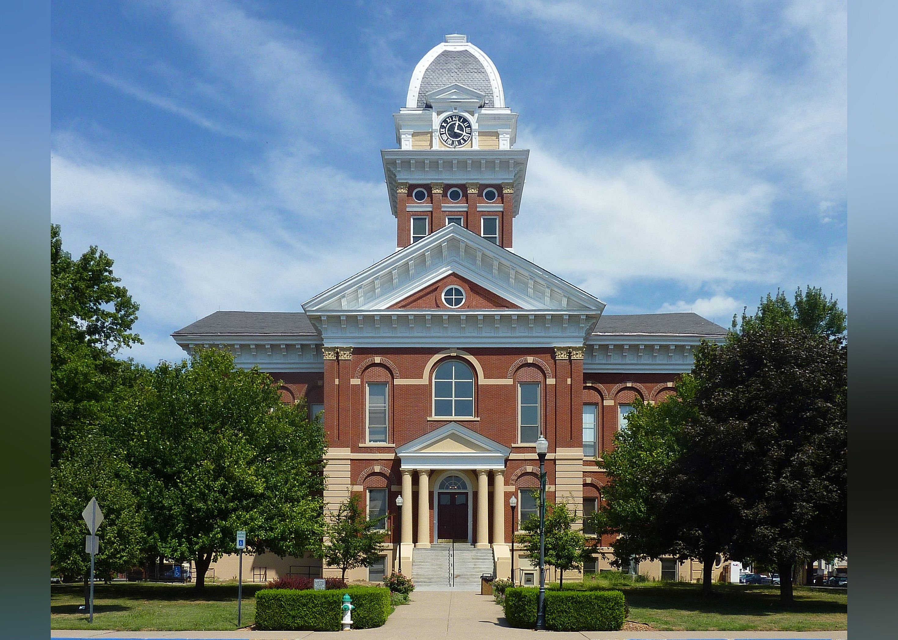 #40. Saline County