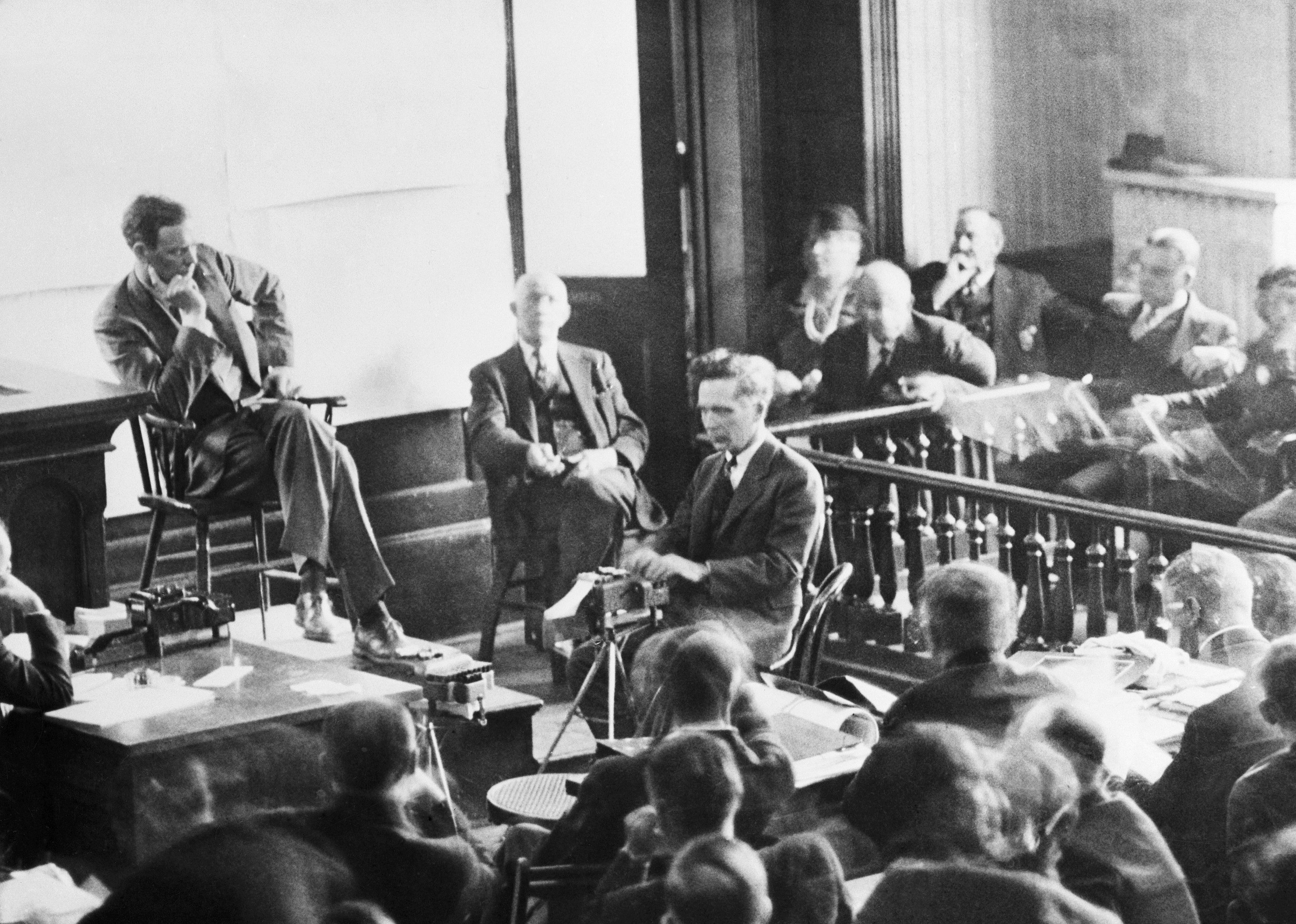 1932: Kidnapping coverage influences jury