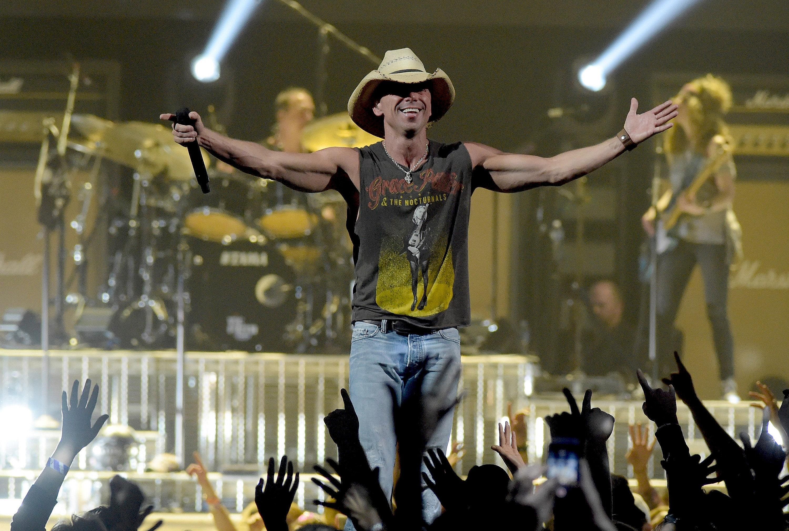 #4. Kenny Chesney