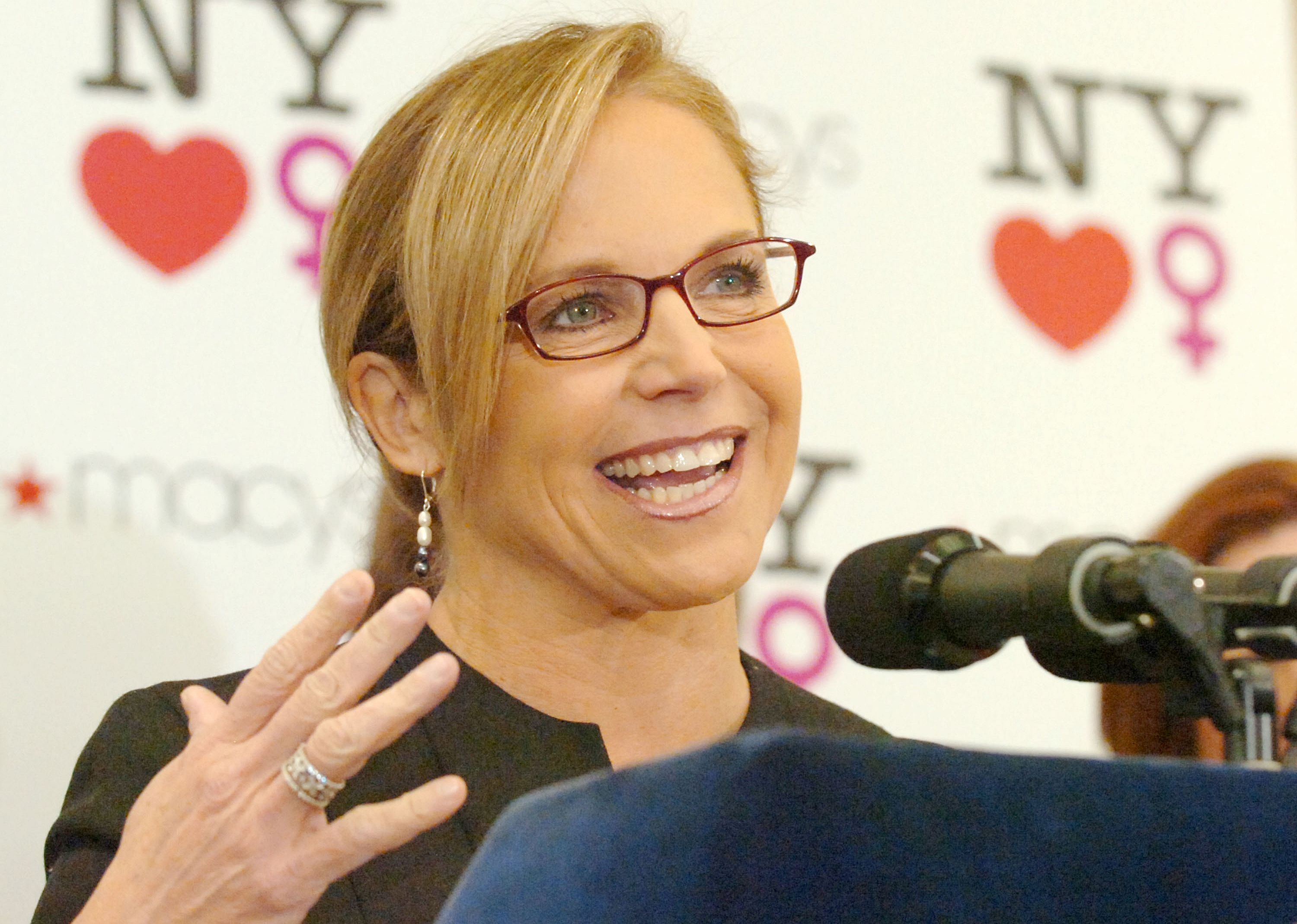 2006: Couric breaks glass ceiling