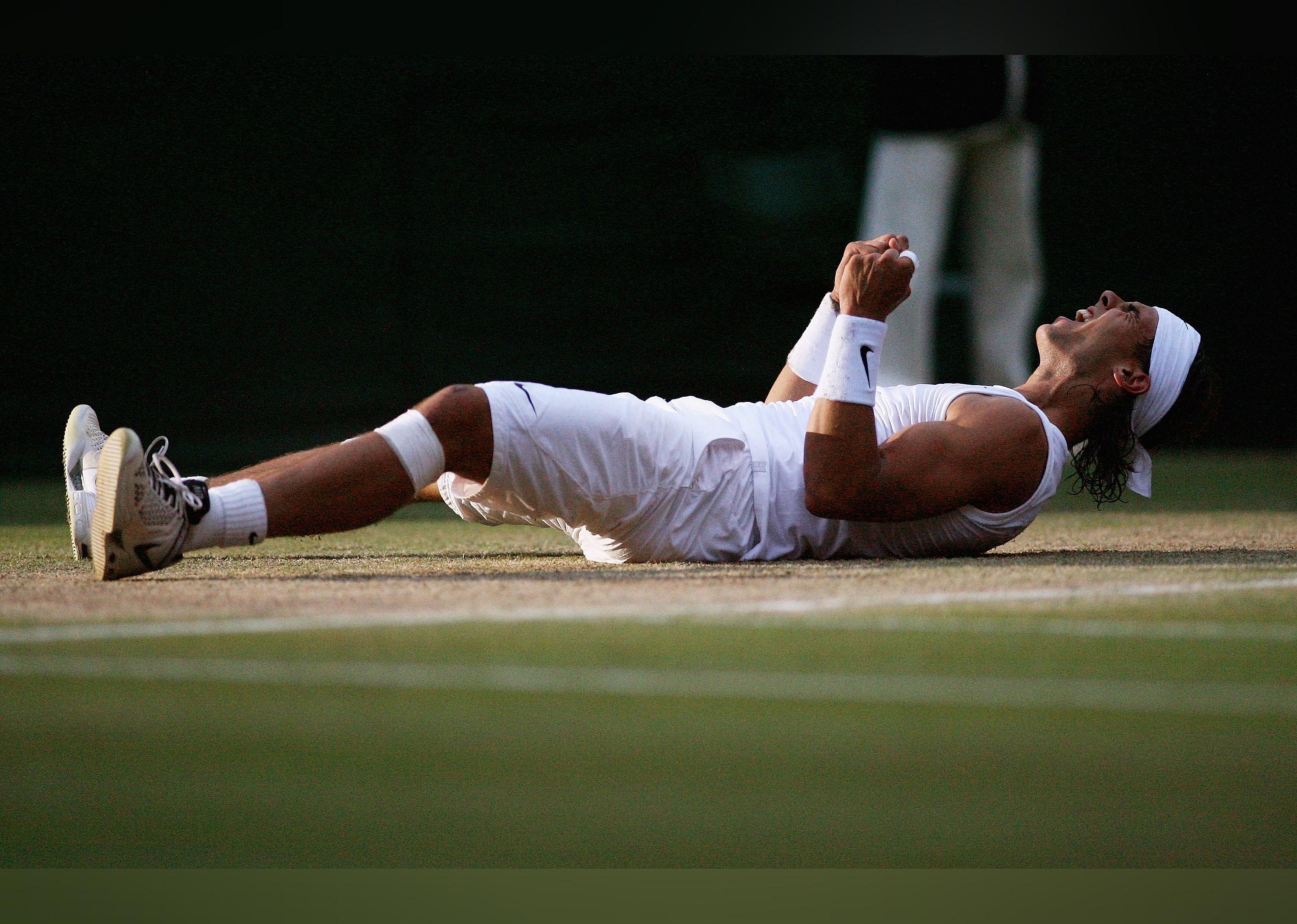 2008: Rafael Nadal beats Roger Federer in Wimbledon marathon