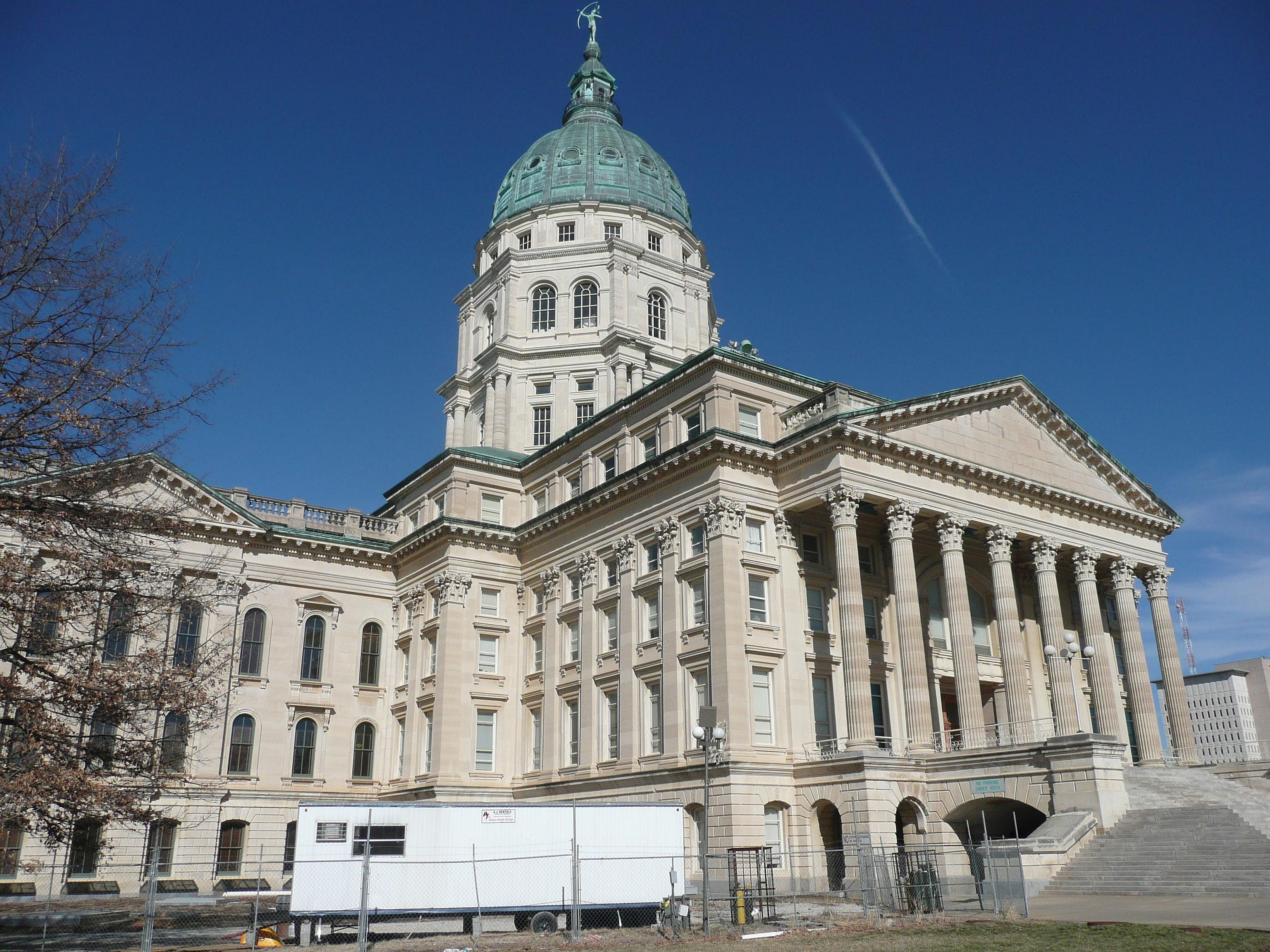 Kansas: No-bid contracts