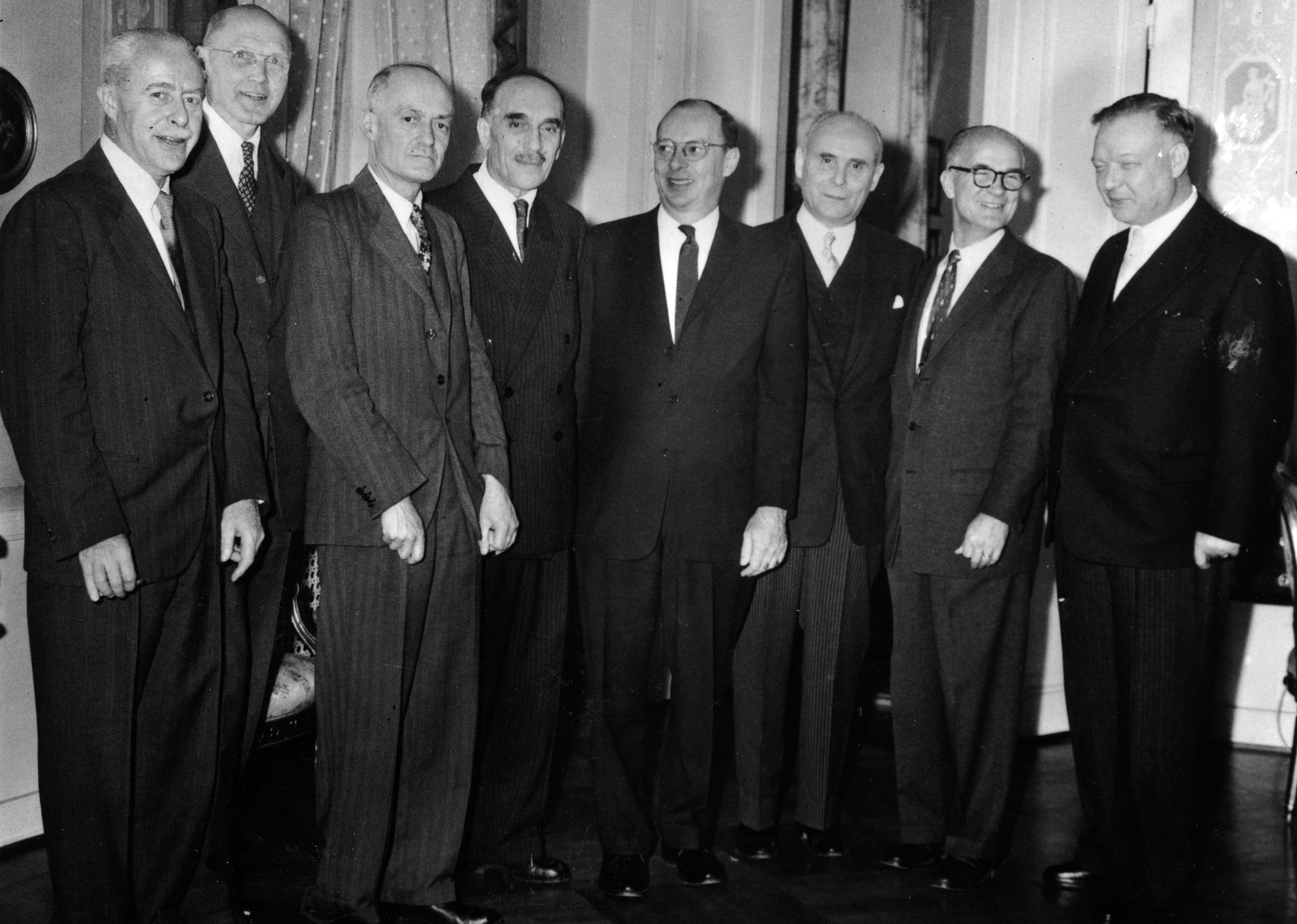 1956: Nobel Prize for cardiac catheterization studies