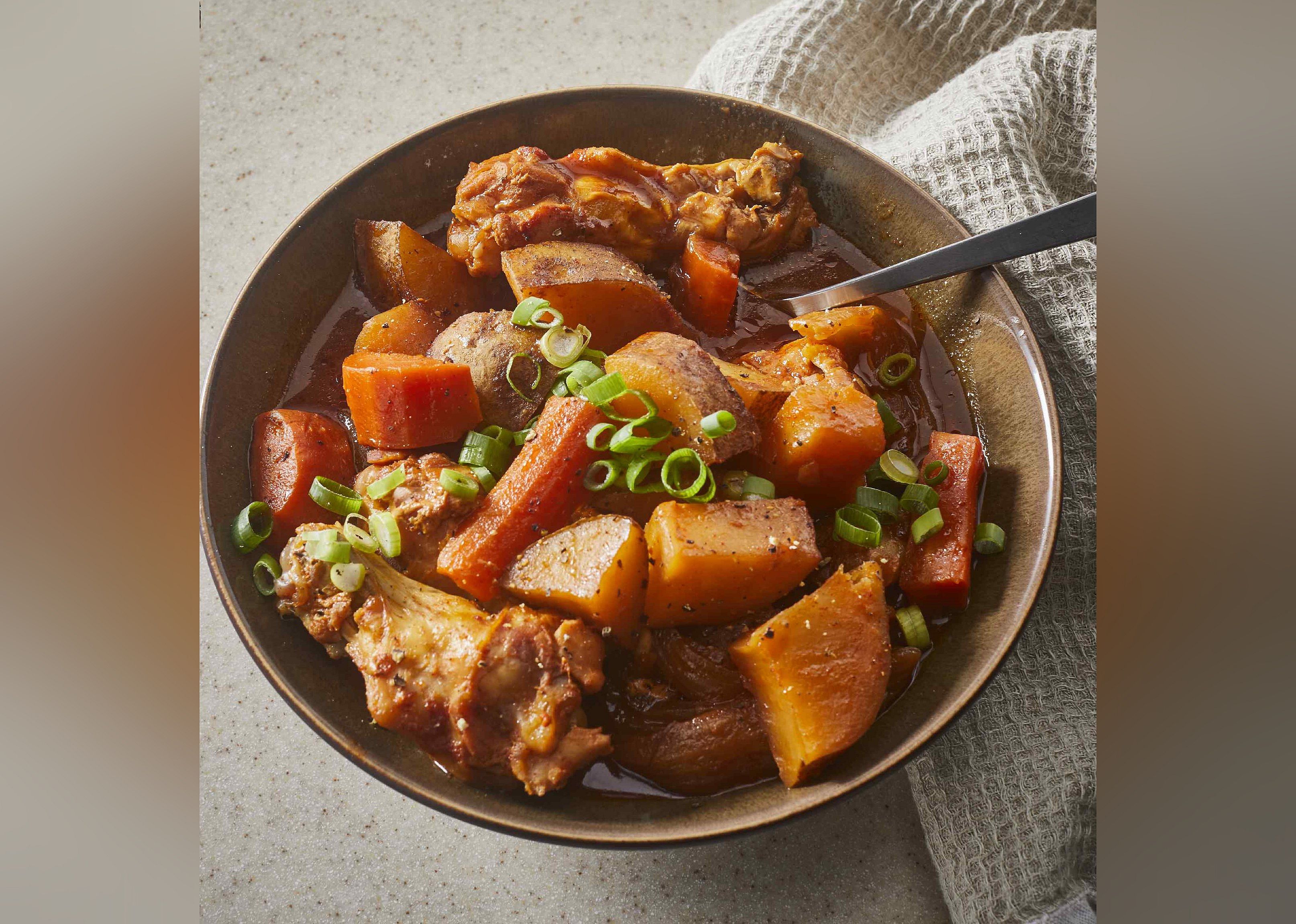 Korean Spicy Chicken and Potato (Tak Toritang)