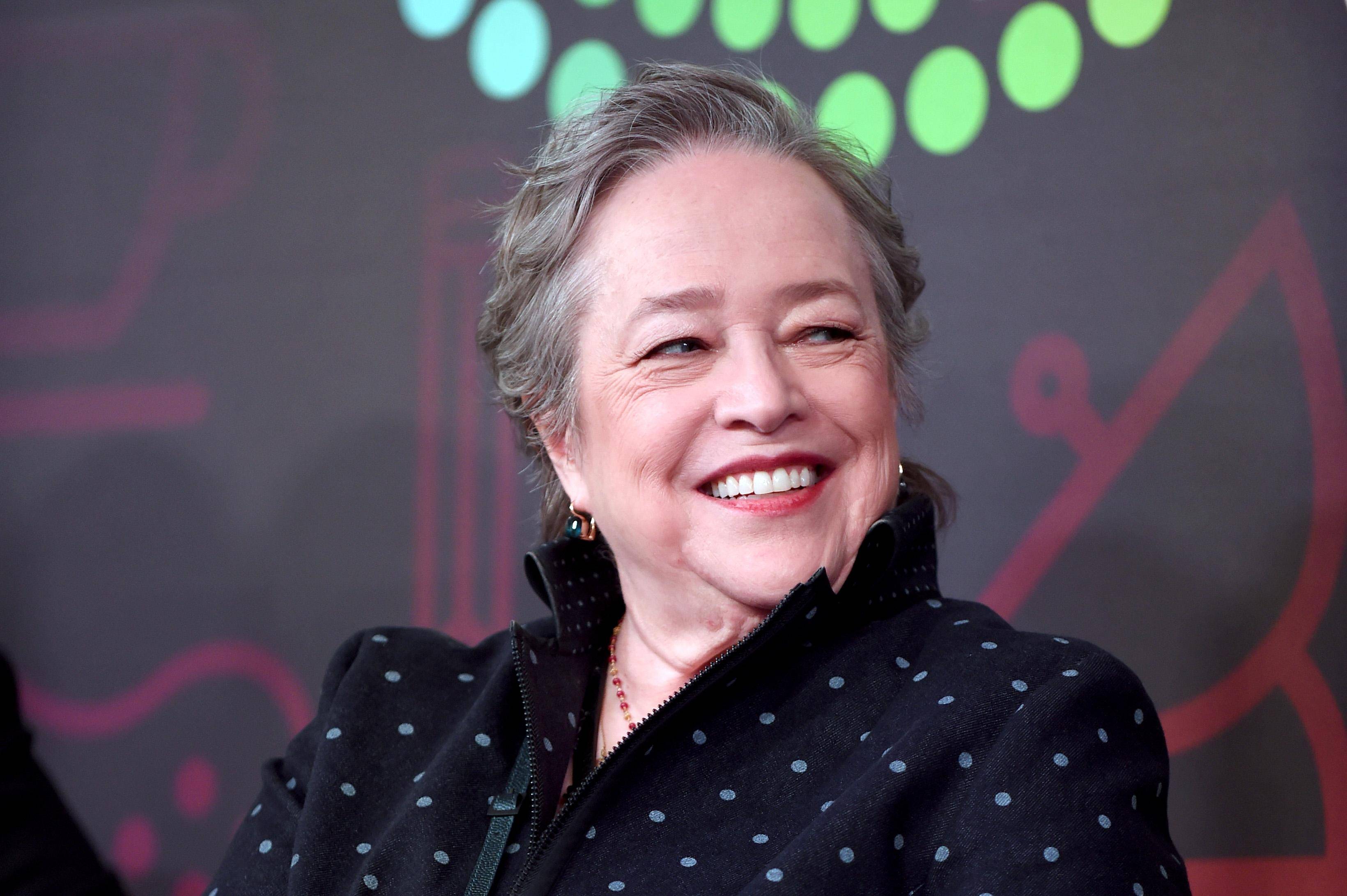 Kathy Bates speaks at event.